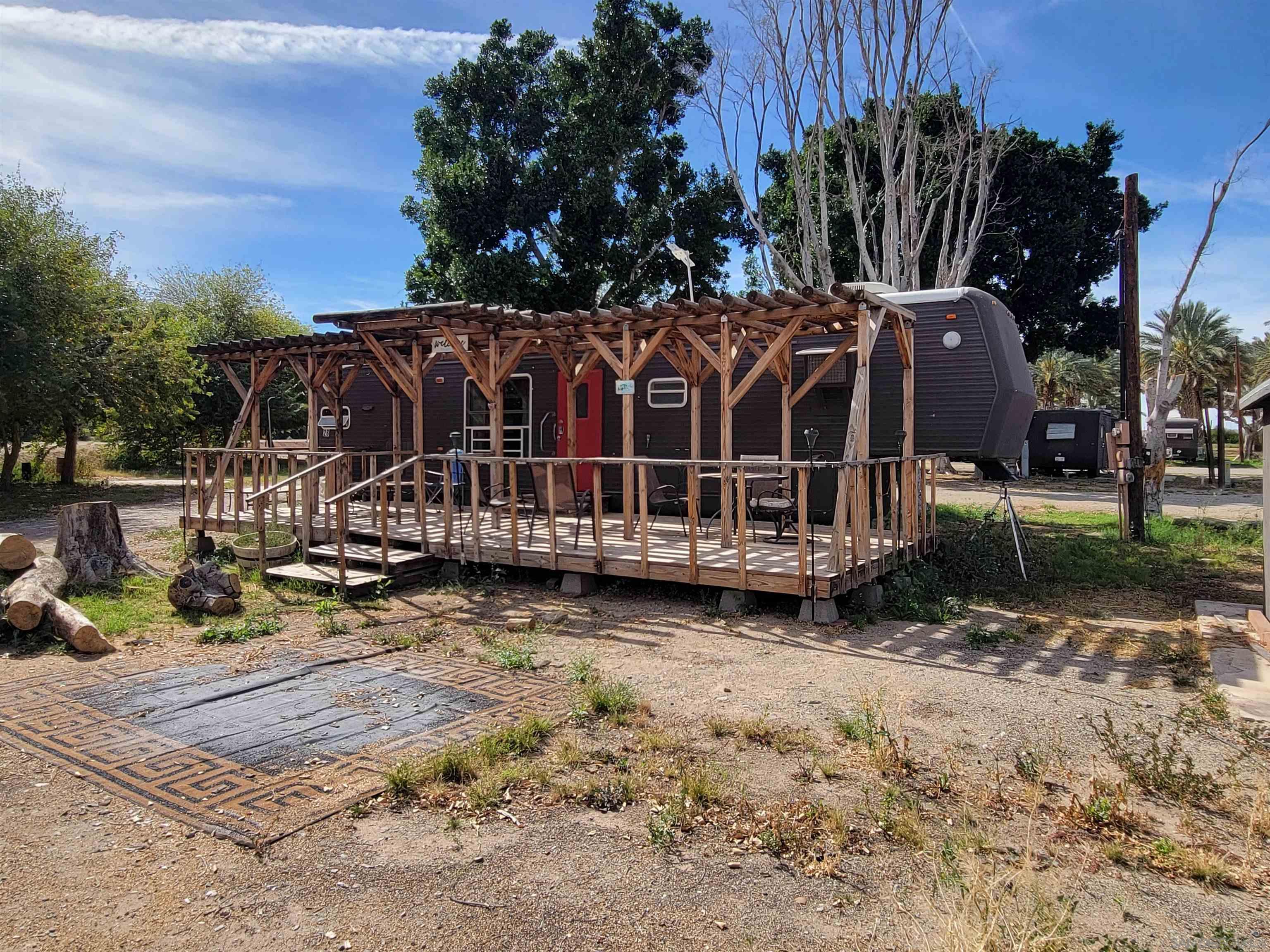 Detail Gallery Image 2 of 42 For 1425-1429  York Dr, –,  CA 92283 - – Beds | – Baths