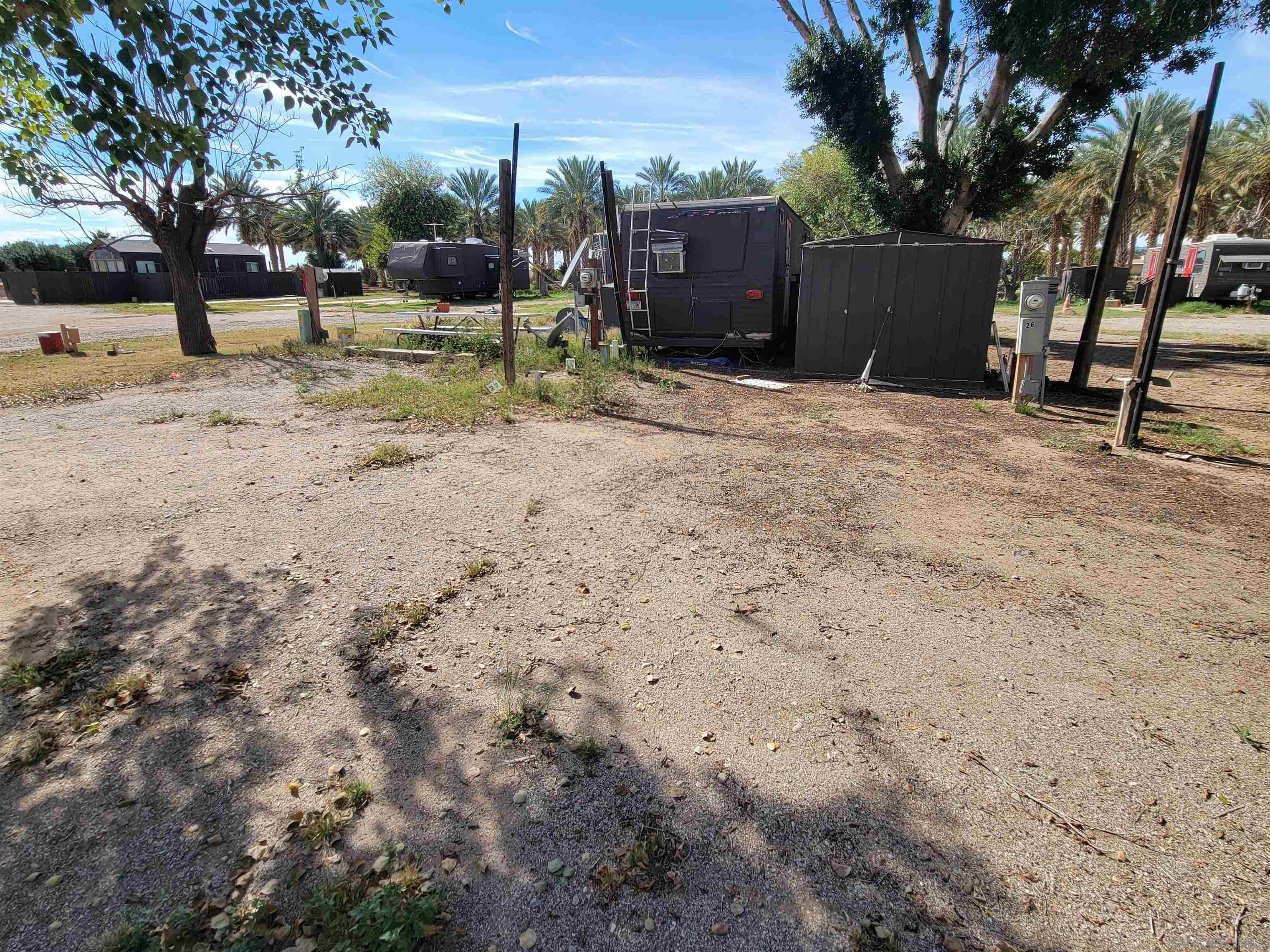 Detail Gallery Image 11 of 42 For 1425-1429  York Dr, –,  CA 92283 - – Beds | – Baths