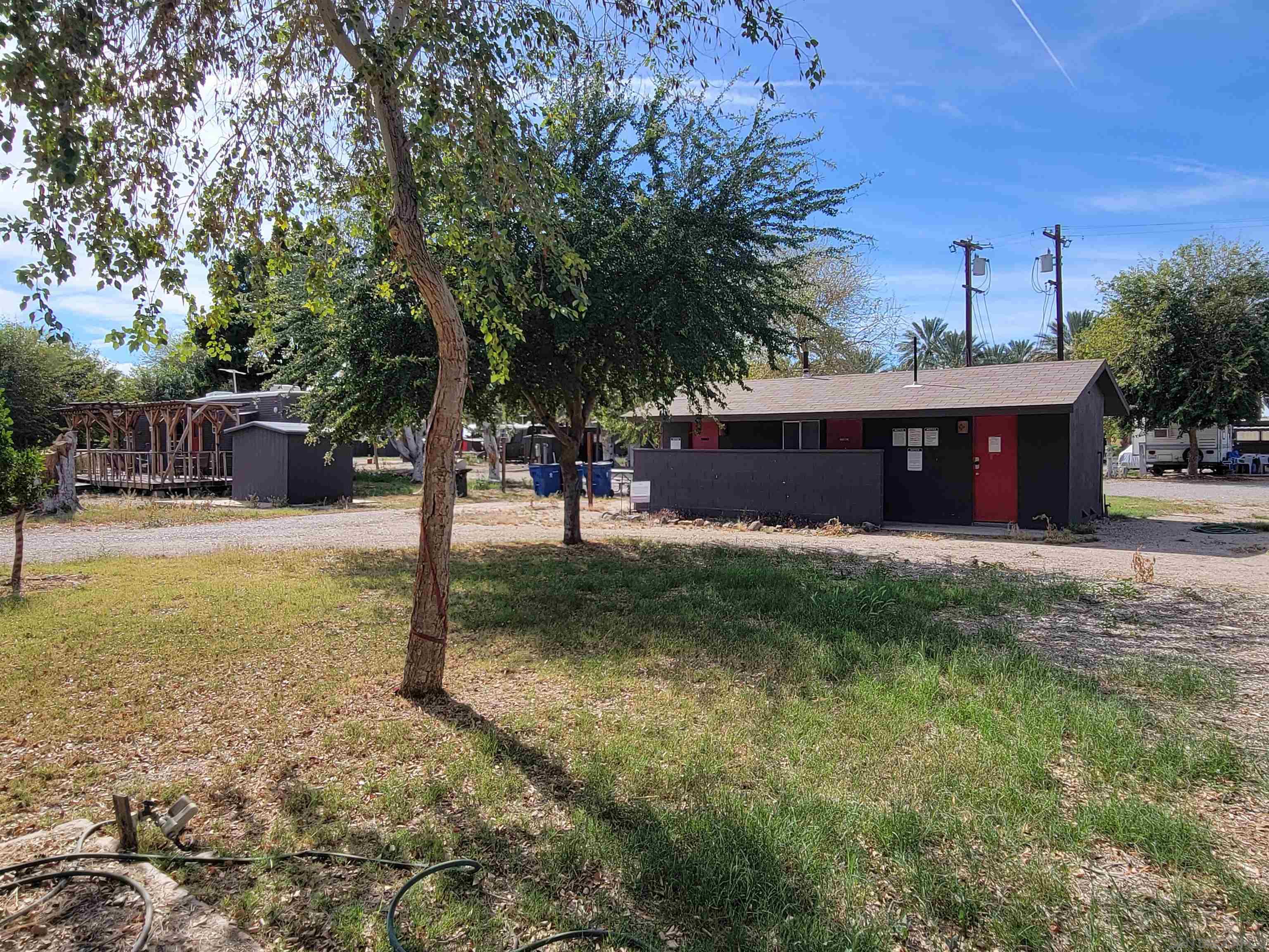 Detail Gallery Image 18 of 42 For 1425-1429  York Dr, –,  CA 92283 - – Beds | – Baths