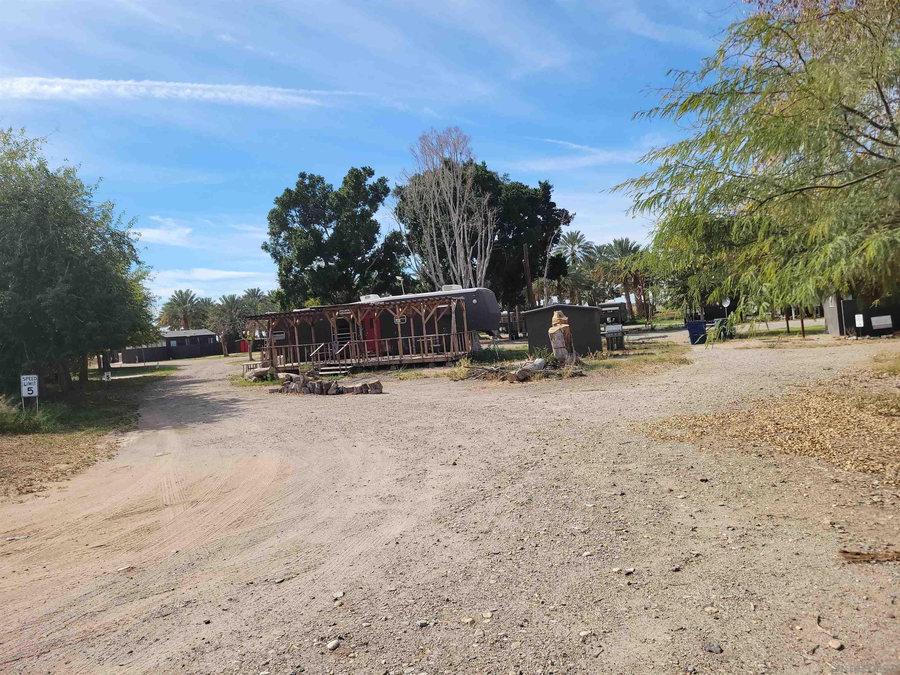 Detail Gallery Image 29 of 42 For 1425-1429  York Dr, –,  CA 92283 - – Beds | – Baths