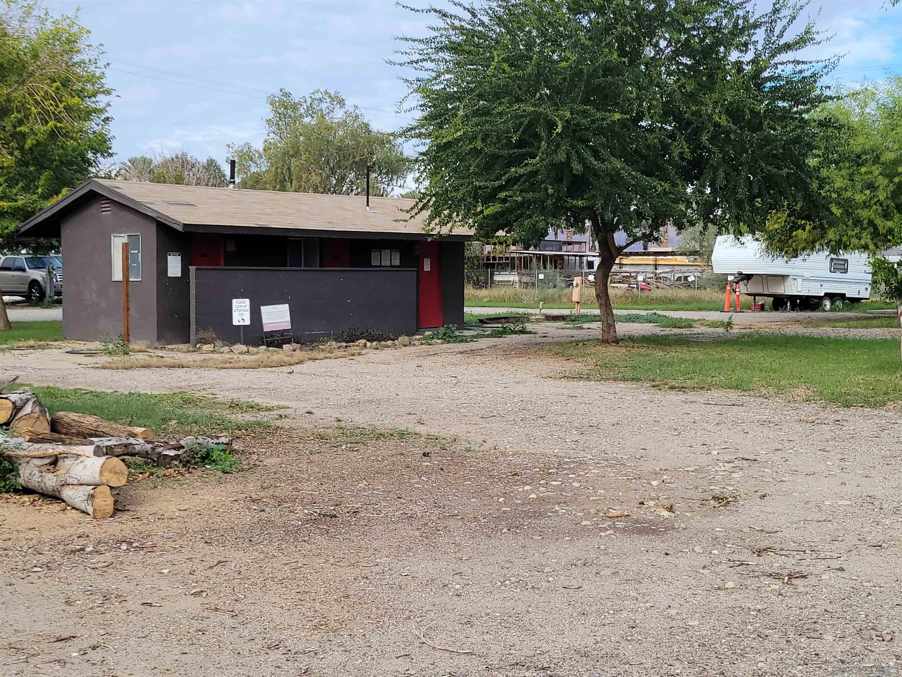 Detail Gallery Image 7 of 42 For 1425-1429  York Dr, –,  CA 92283 - – Beds | – Baths