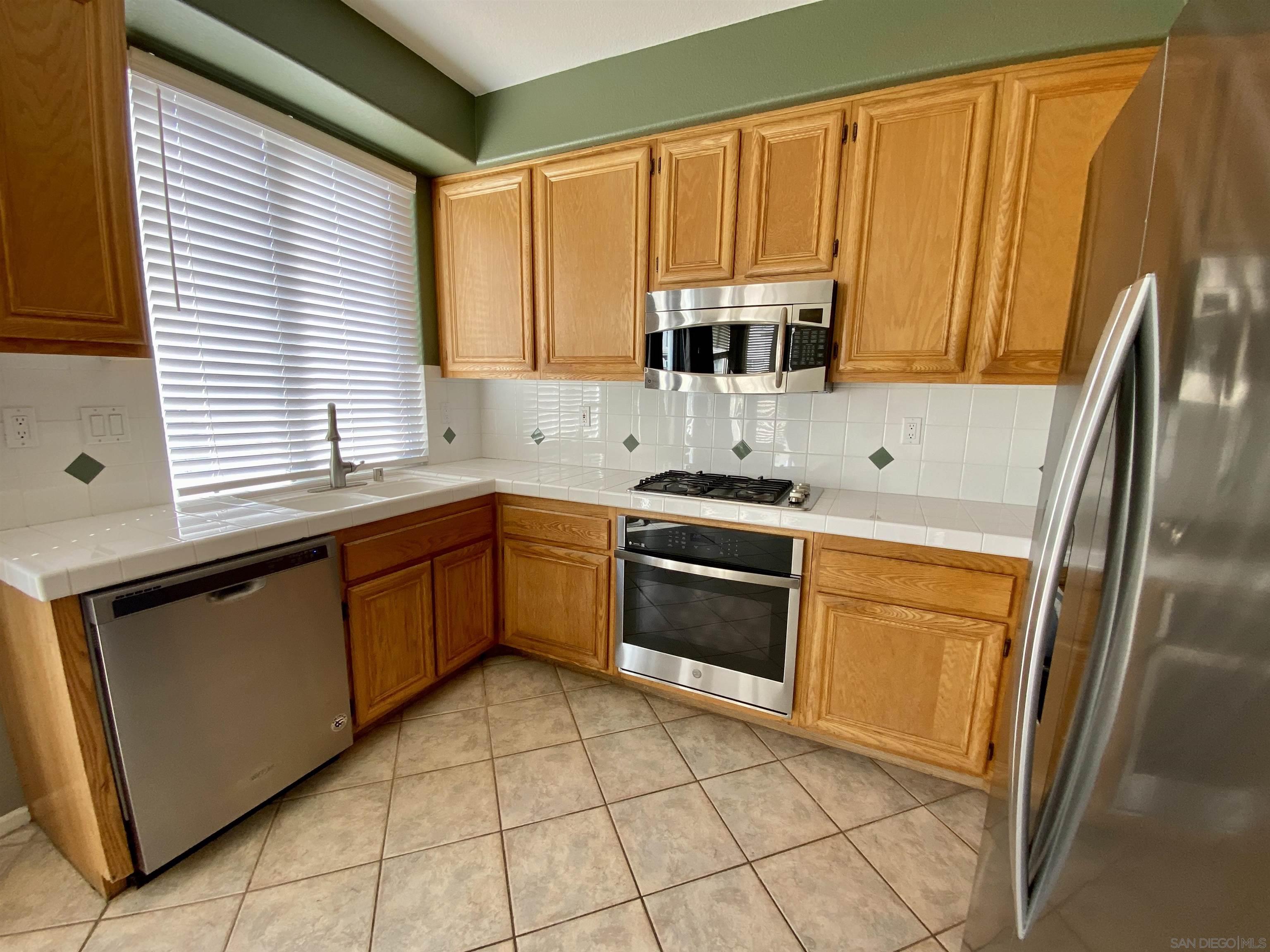 Detail Gallery Image 4 of 49 For 18771  Caminito Pasadero  67, San Diego,  CA 92128 - 4 Beds | 3 Baths