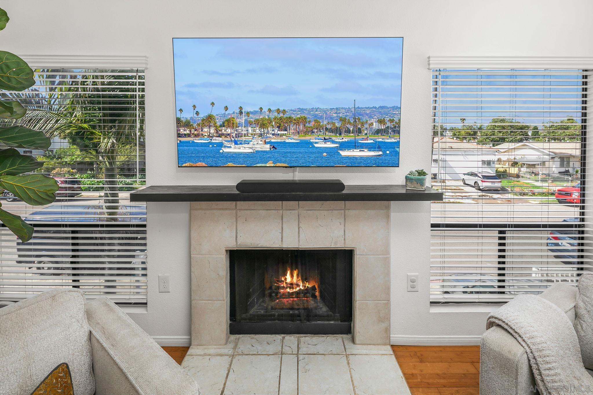 Detail Gallery Image 14 of 43 For 4375  Van Dyke Avenue  #1,  San Diego,  CA 92105 - 2 Beds | 2 Baths