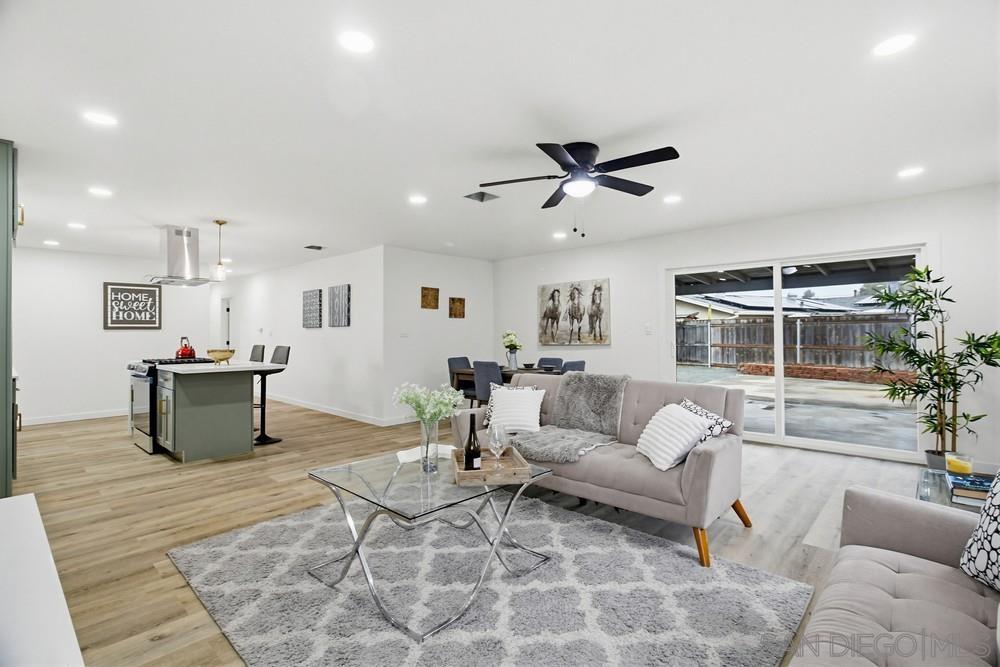 Detail Gallery Image 14 of 31 For 8402  Lockland Court, Spring Valley,  CA 91977 - 5 Beds | 3 Baths