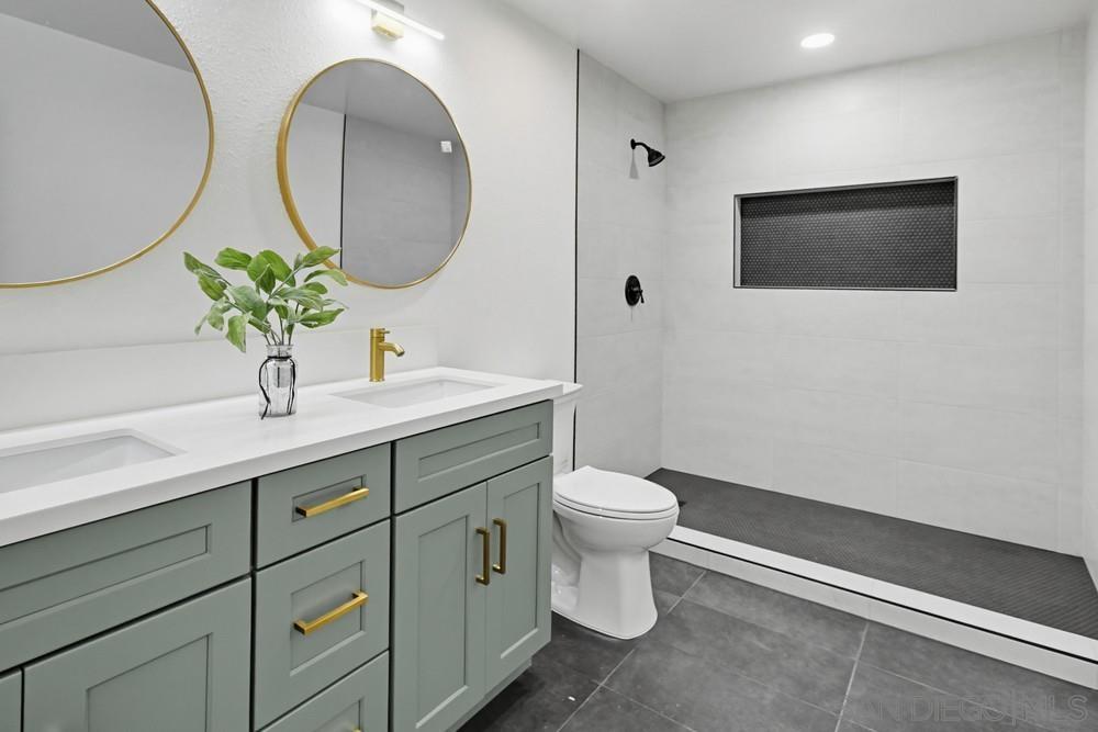 Detail Gallery Image 24 of 31 For 8402  Lockland Court, Spring Valley,  CA 91977 - 5 Beds | 3 Baths