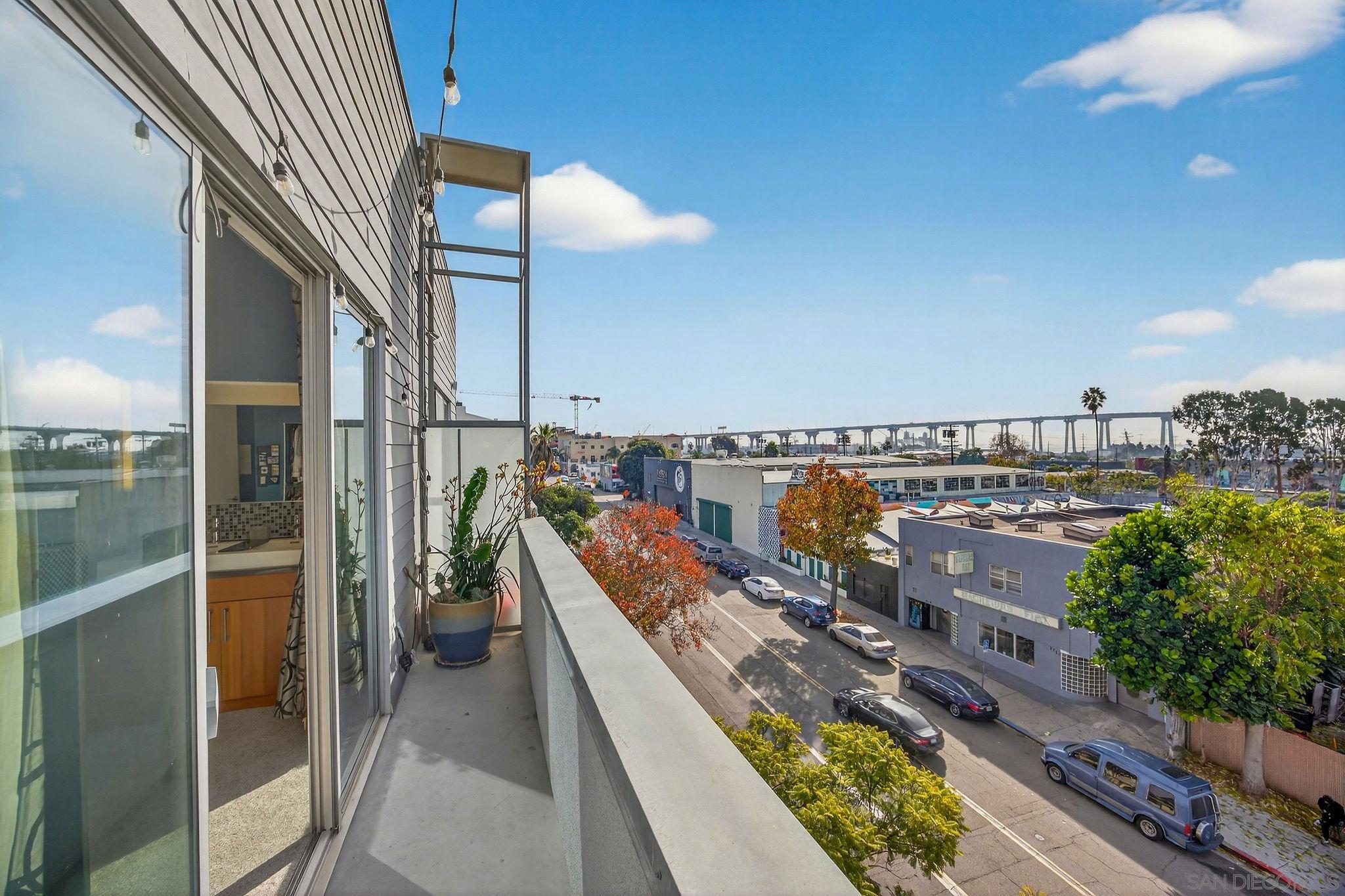 Detail Gallery Image 2 of 44 For 1712  National Ave, San Diego,  CA 92113 - 4 Beds | 3/1 Baths