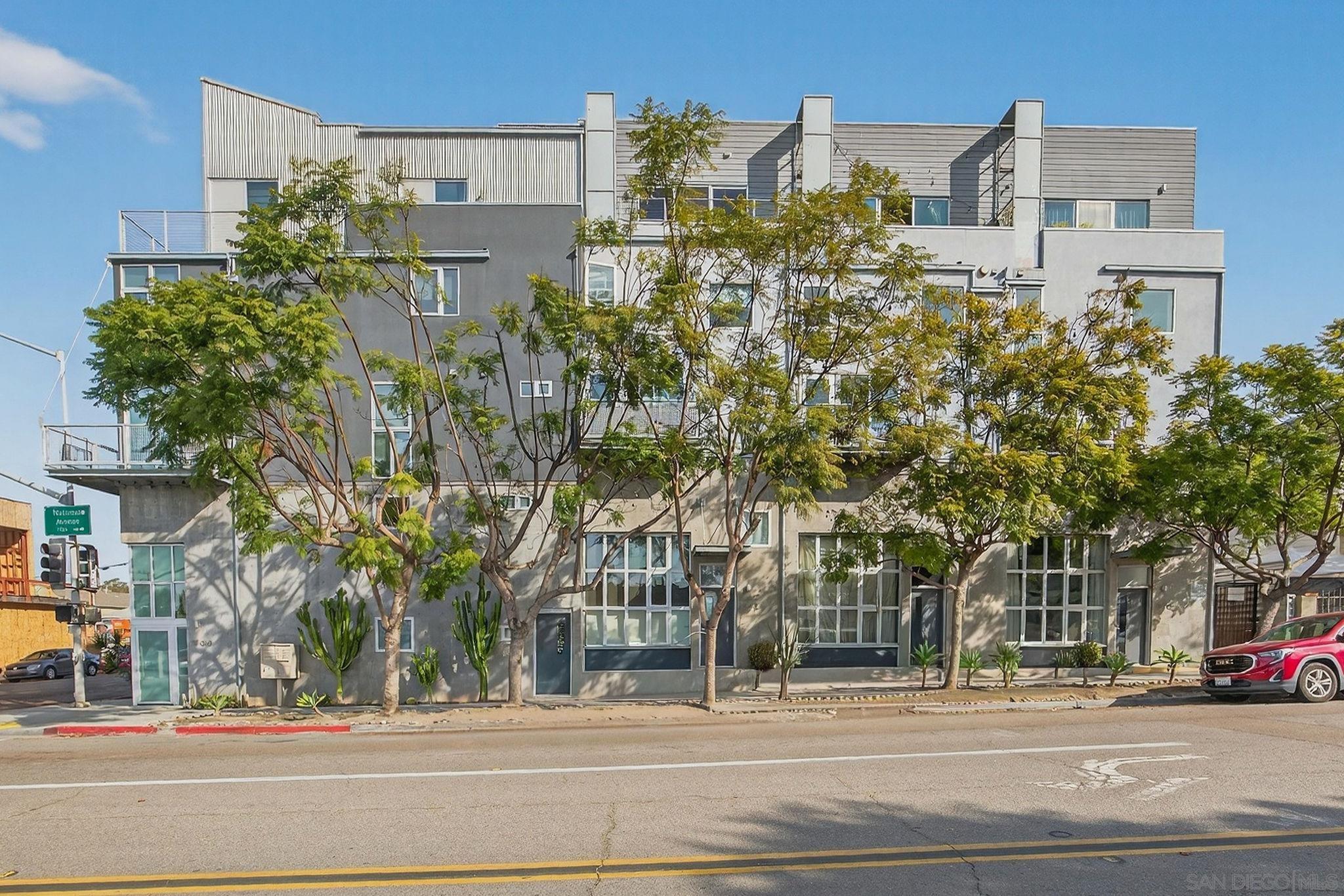 Detail Gallery Image 14 of 45 For 1712  National Ave, San Diego,  CA 92113 - 4 Beds | 3/1 Baths