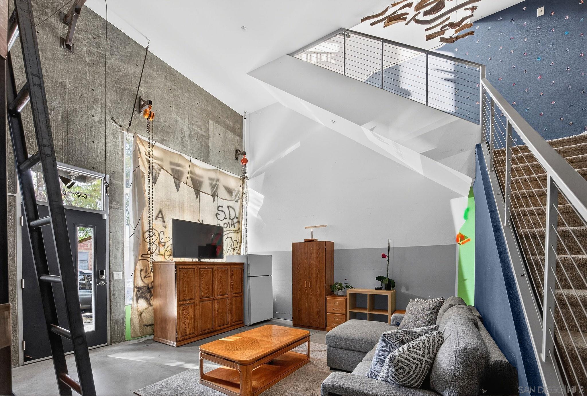 Detail Gallery Image 16 of 45 For 1712  National Ave, San Diego,  CA 92113 - 4 Beds | 3/1 Baths