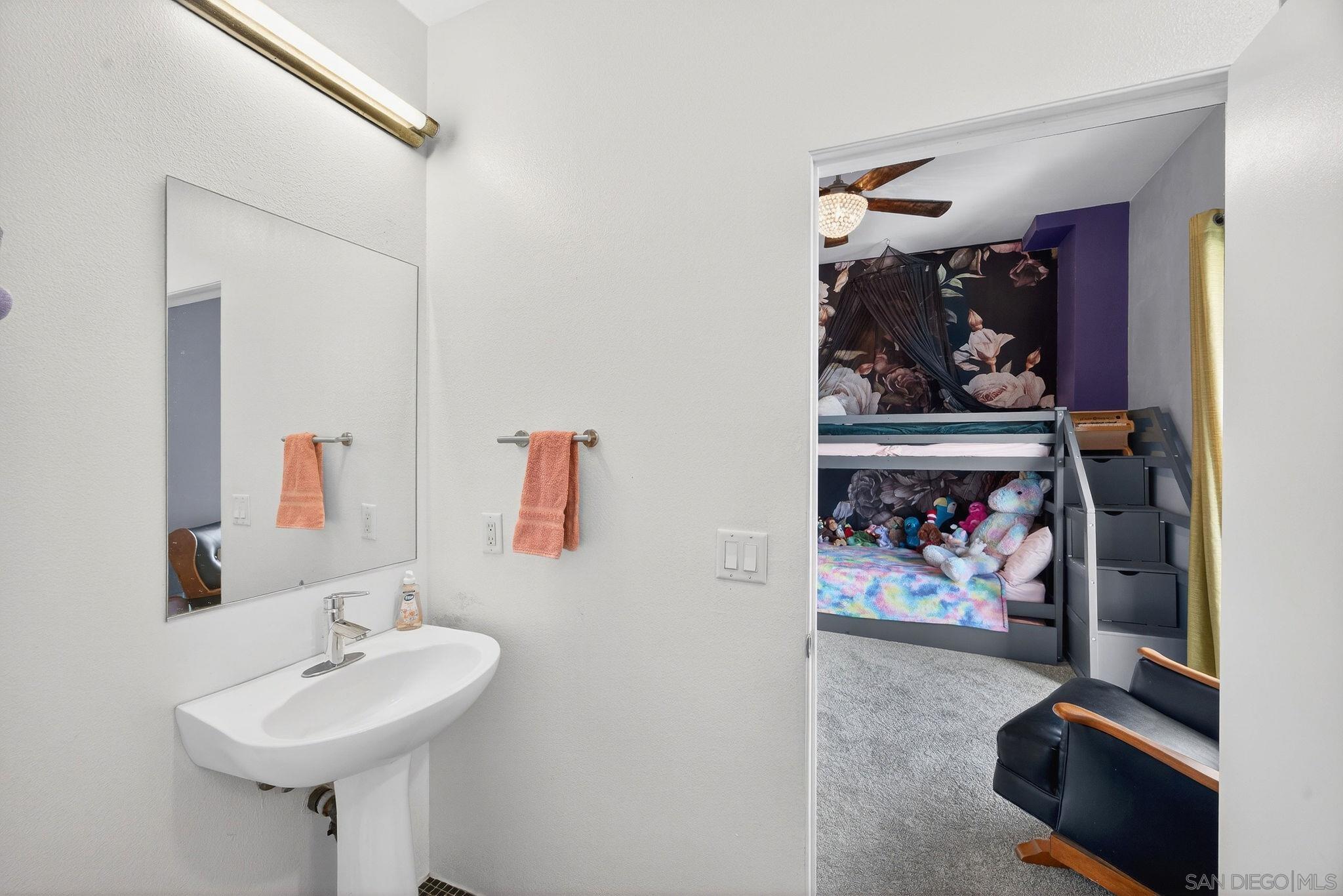 Detail Gallery Image 26 of 45 For 1712  National Ave, San Diego,  CA 92113 - 4 Beds | 3/1 Baths