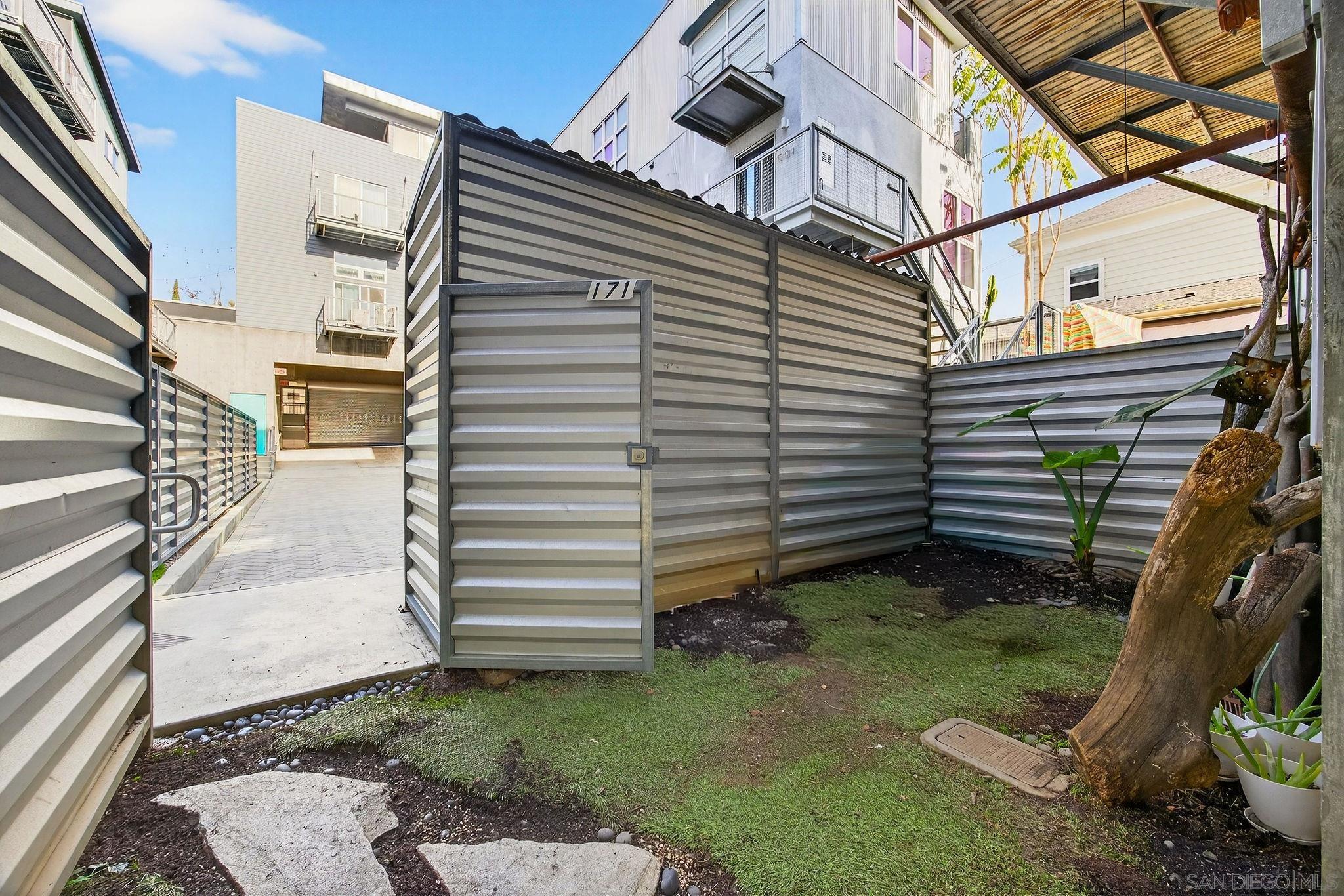 Detail Gallery Image 35 of 44 For 1712  National Ave, San Diego,  CA 92113 - 4 Beds | 3/1 Baths