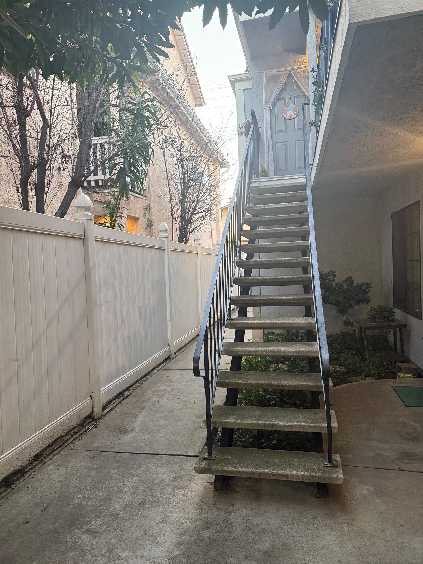 Detail Gallery Image 5 of 7 For 3830  Front Street, San Diego,  CA 92103 - – Beds | – Baths