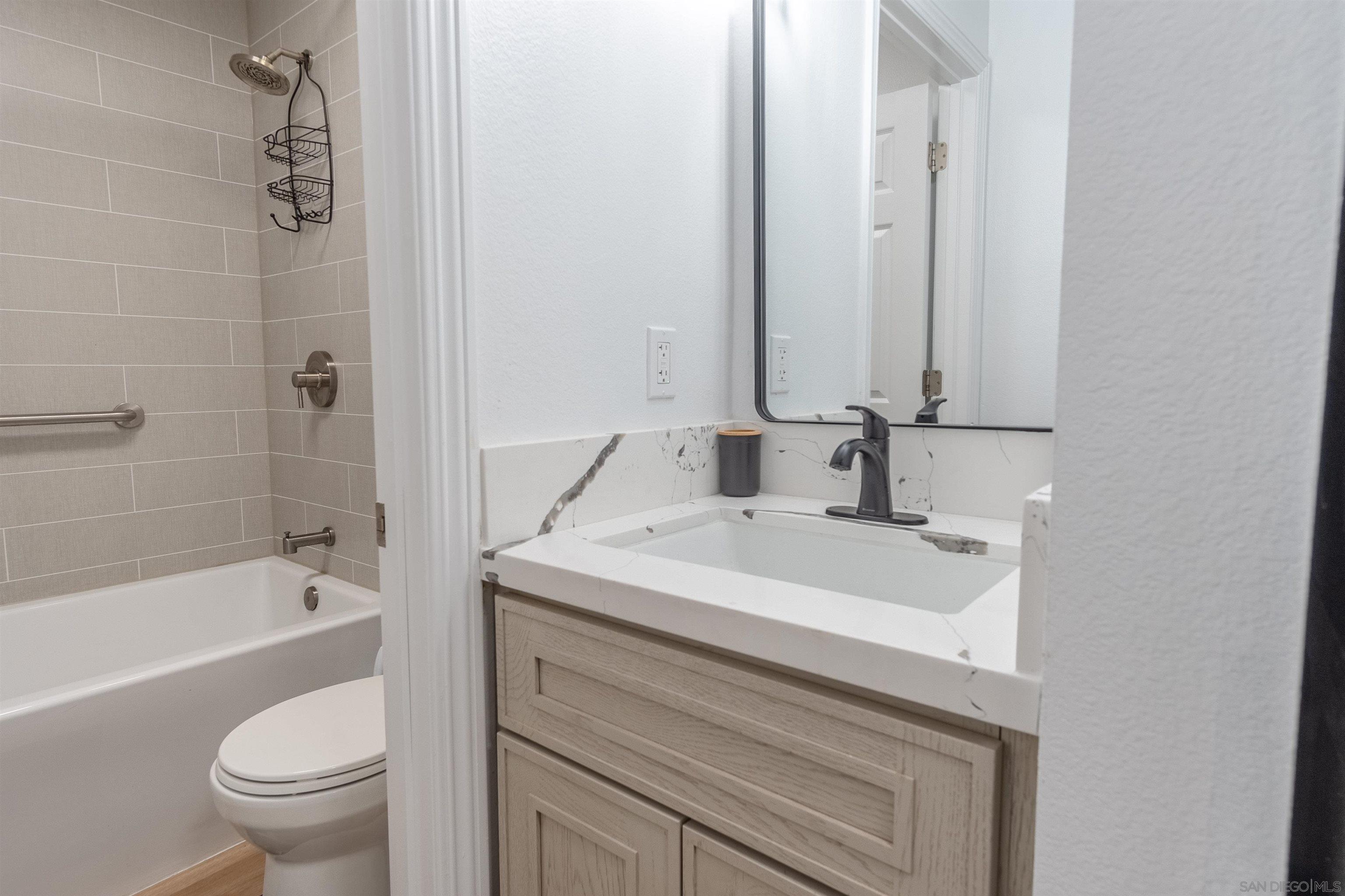 Detail Gallery Image 21 of 40 For 1220  Seacoast Dr.  #15,  Imperial Beach,  CA 91932 - 2 Beds | 1 Baths