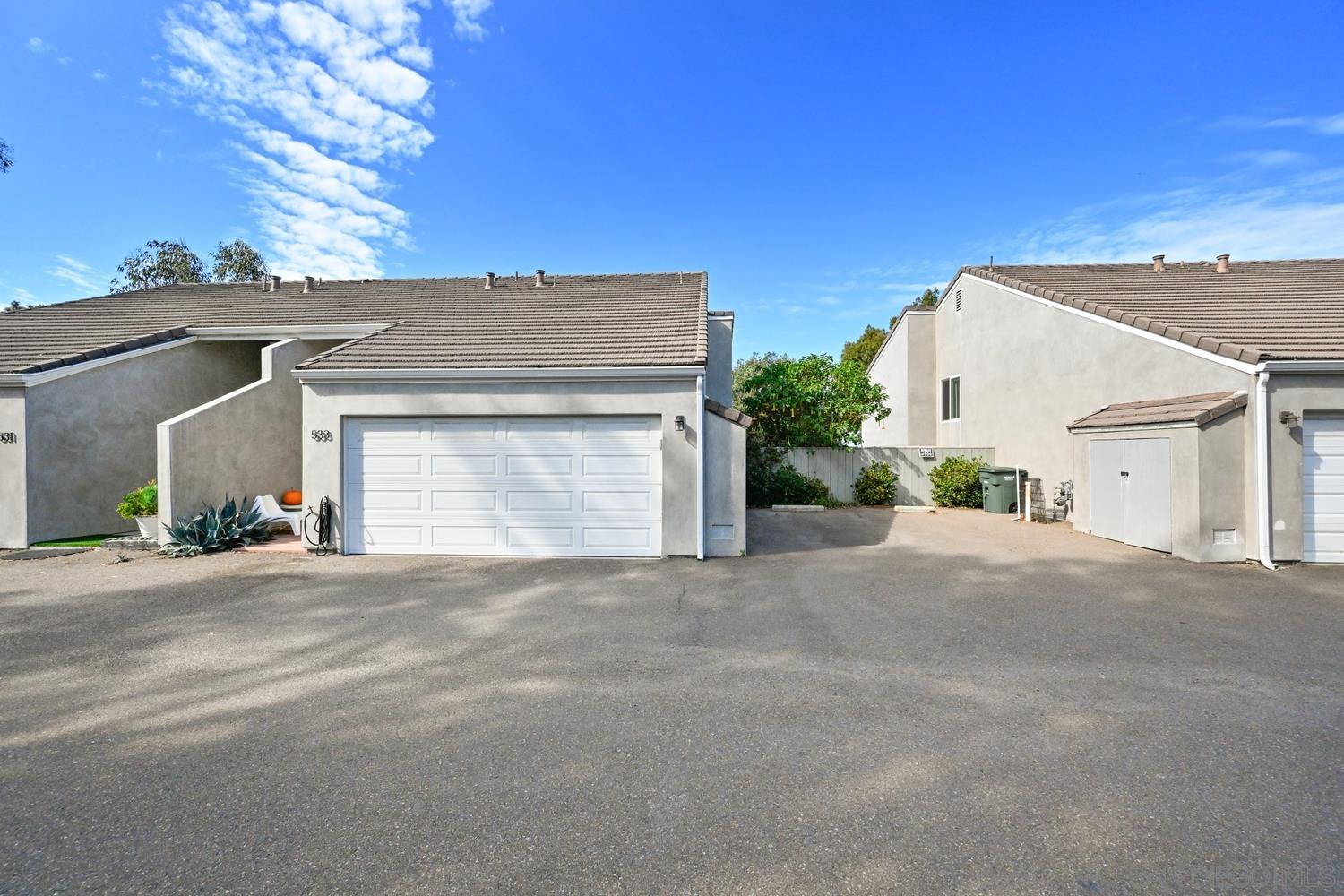 Detail Gallery Image 3 of 42 For 533  Camino Del Mar, Del Mar,  CA 92014 - 2 Beds | 2/1 Baths
