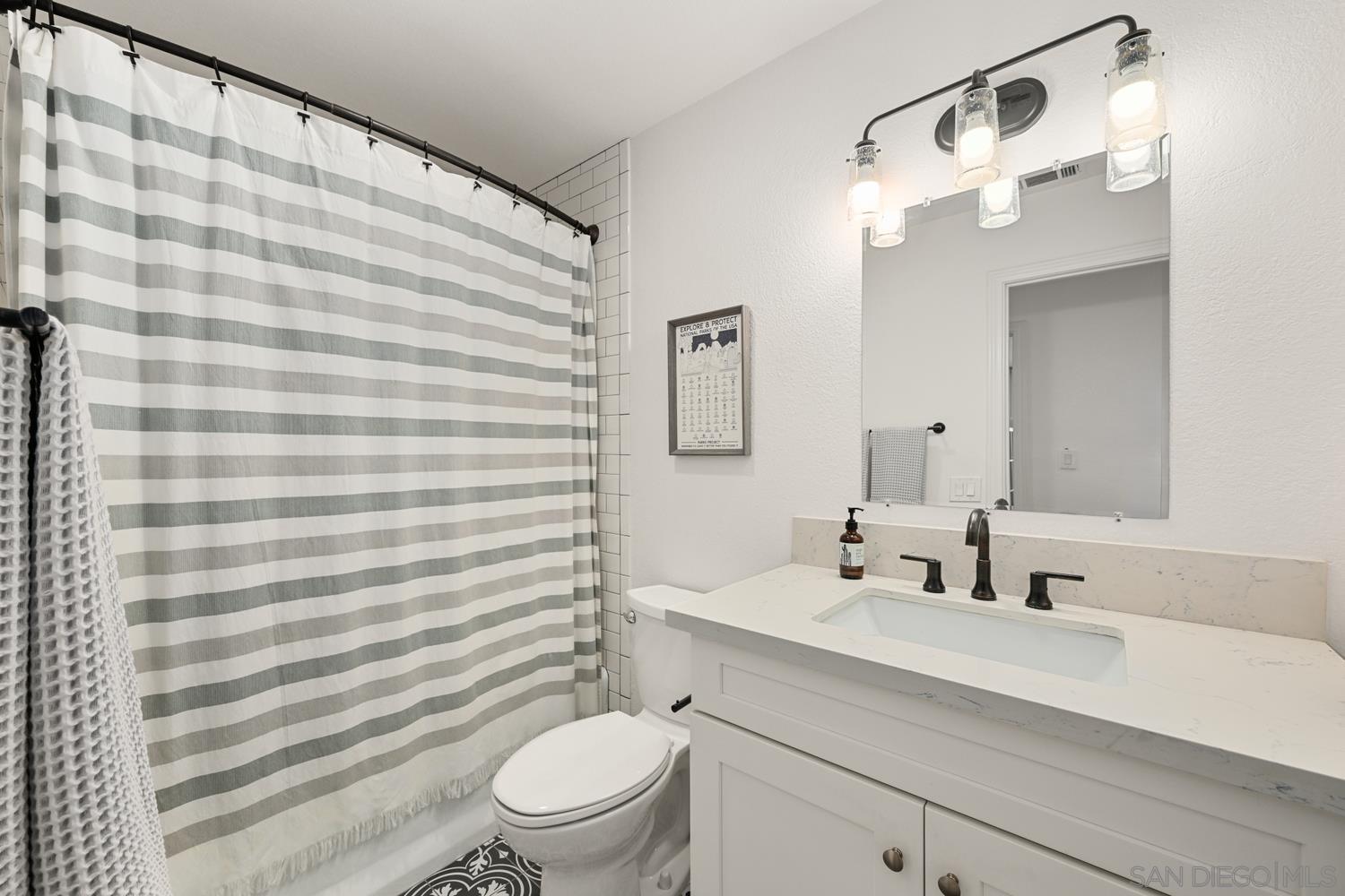 Detail Gallery Image 25 of 42 For 533  Camino Del Mar, Del Mar,  CA 92014 - 2 Beds | 2/1 Baths