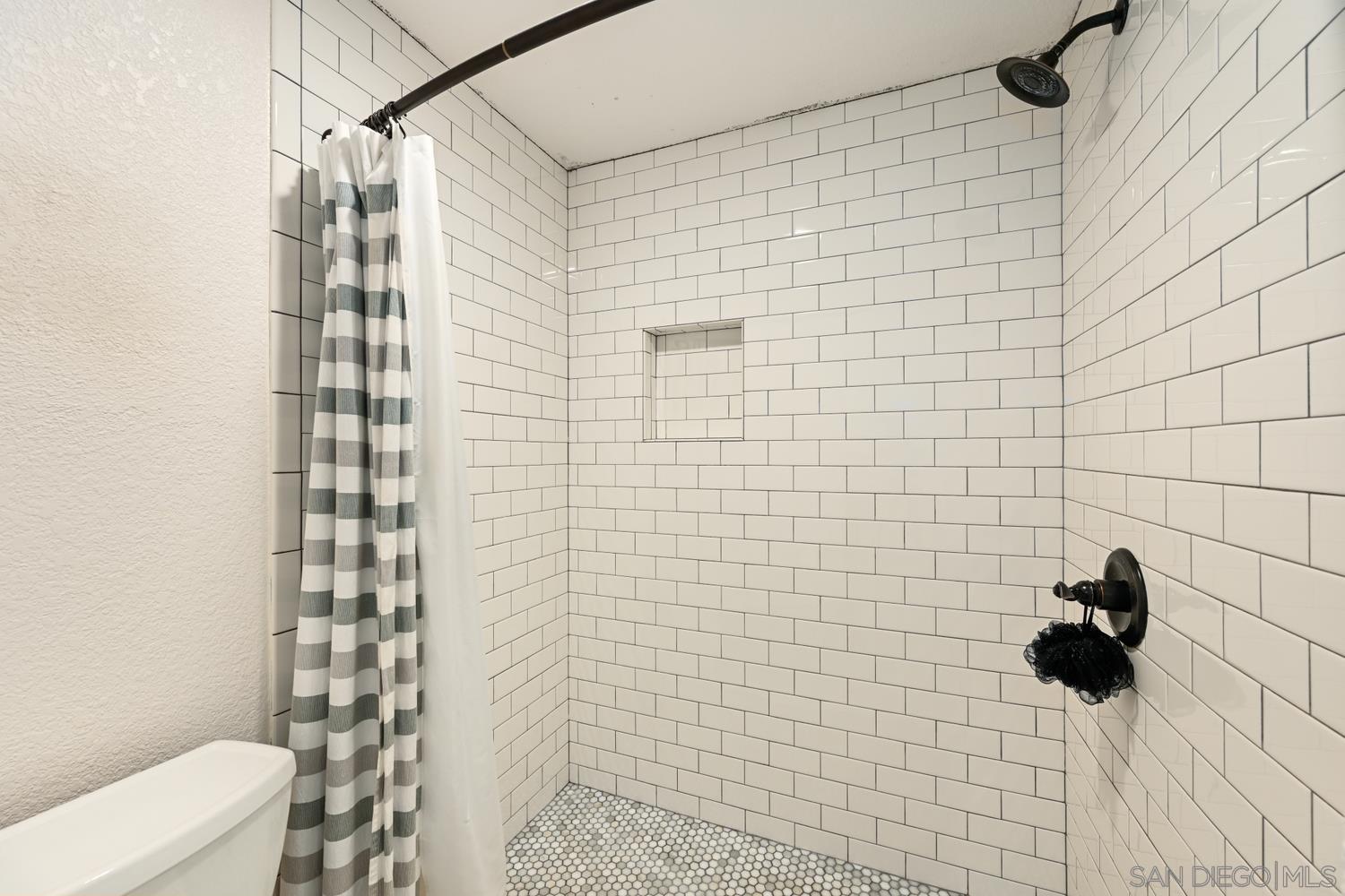 Detail Gallery Image 27 of 42 For 533  Camino Del Mar, Del Mar,  CA 92014 - 2 Beds | 2/1 Baths