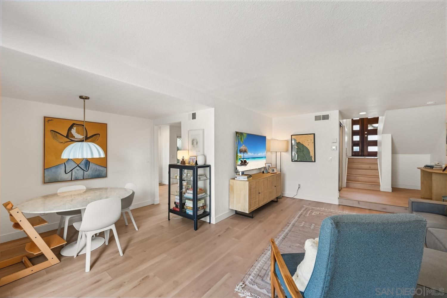 Detail Gallery Image 6 of 42 For 533  Camino Del Mar, Del Mar,  CA 92014 - 2 Beds | 2/1 Baths