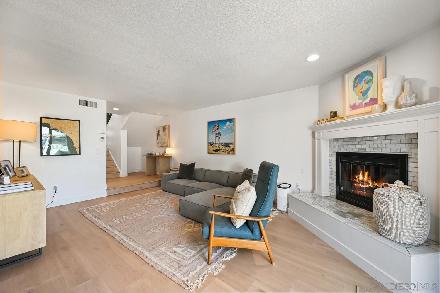 Detail Gallery Image 8 of 42 For 533  Camino Del Mar, Del Mar,  CA 92014 - 2 Beds | 2/1 Baths