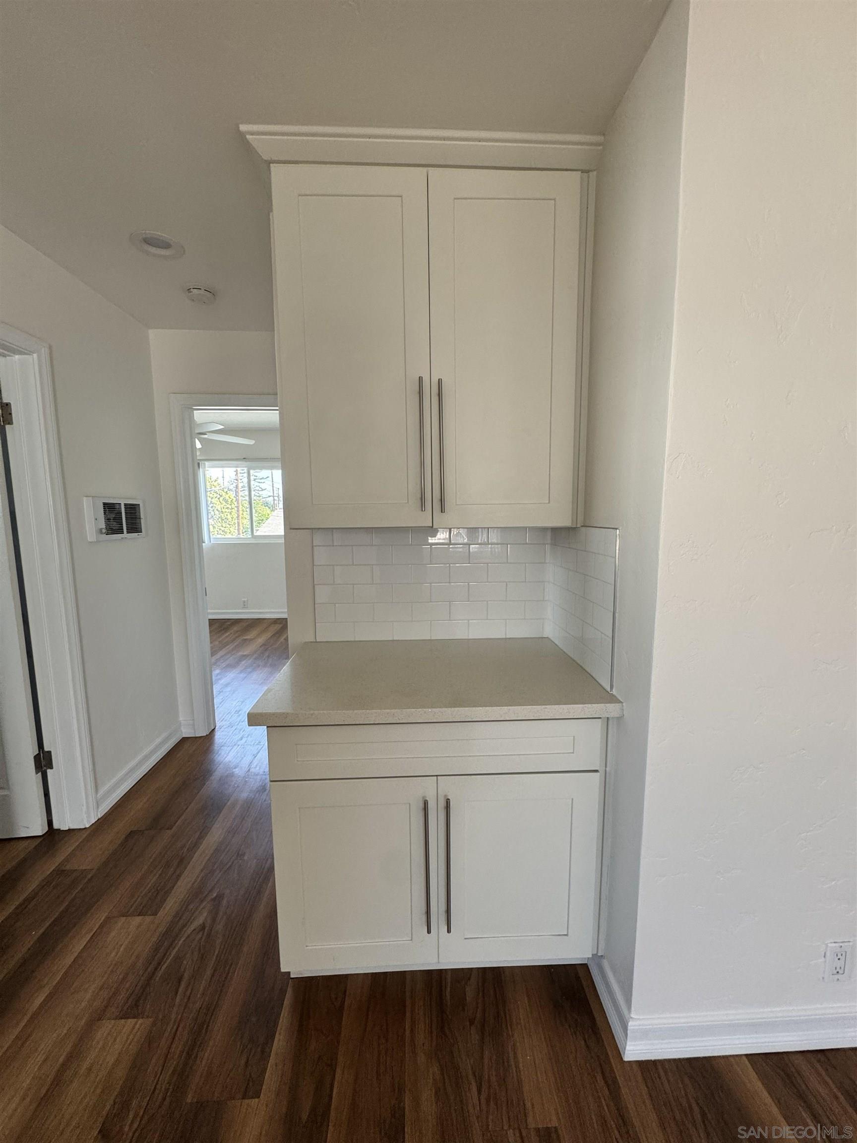 Detail Gallery Image 4 of 15 For 3222  Collier Ave., San Diego,  CA 92116 - 2 Beds | 1 Baths