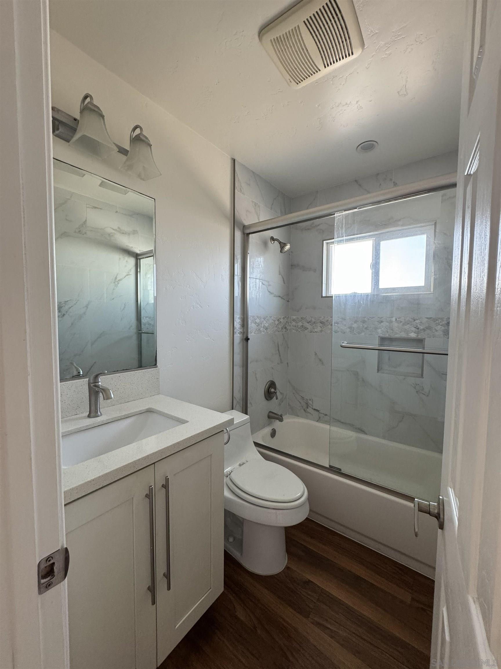 Detail Gallery Image 5 of 15 For 3222  Collier Ave., San Diego,  CA 92116 - 2 Beds | 1 Baths