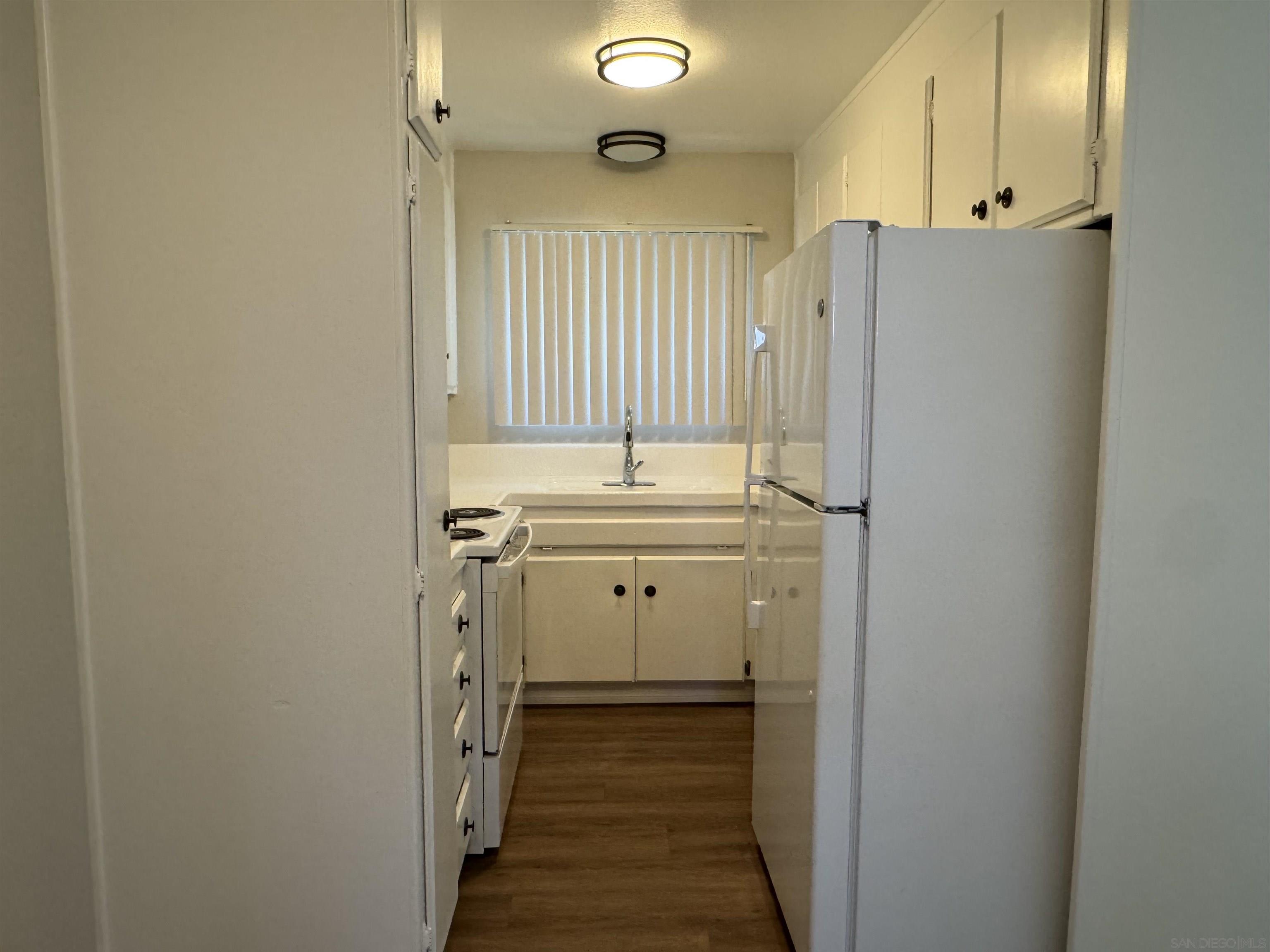 Detail Gallery Image 5 of 14 For 4679  Cherokee Ave., San Diego,  CA 92116 - 2 Beds | 1 Baths