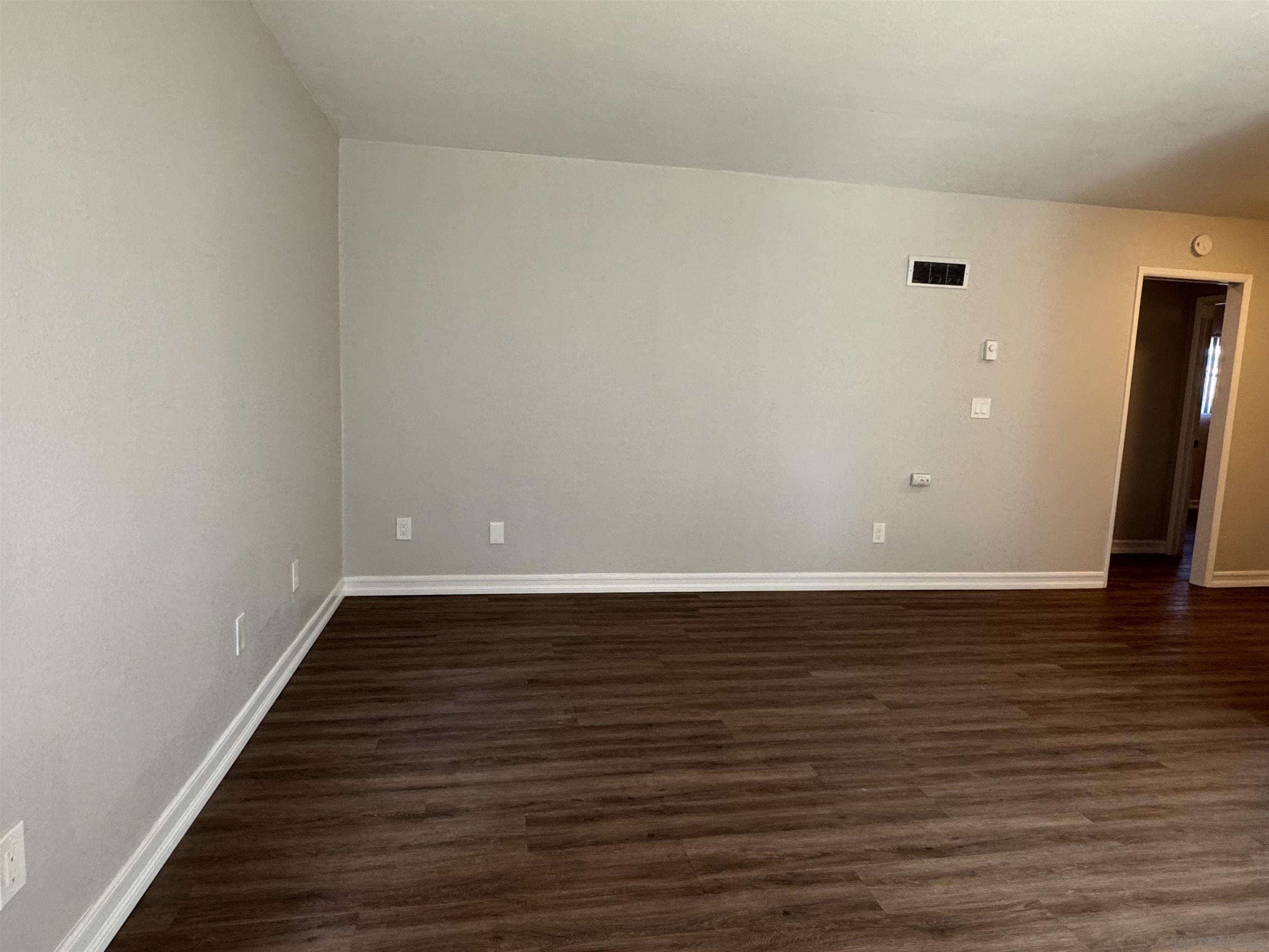 Detail Gallery Image 8 of 14 For 4679  Cherokee Ave., San Diego,  CA 92116 - 2 Beds | 1 Baths