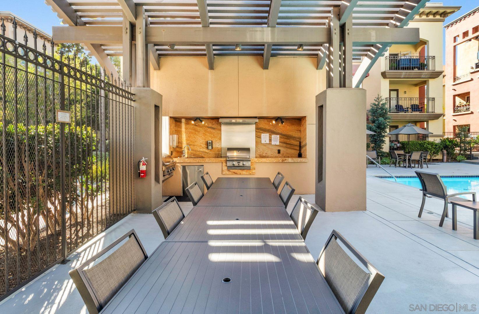 Detail Gallery Image 28 of 31 For 3952  Richmond St, San Diego,  CA 92103 - 2 Beds | 2/1 Baths