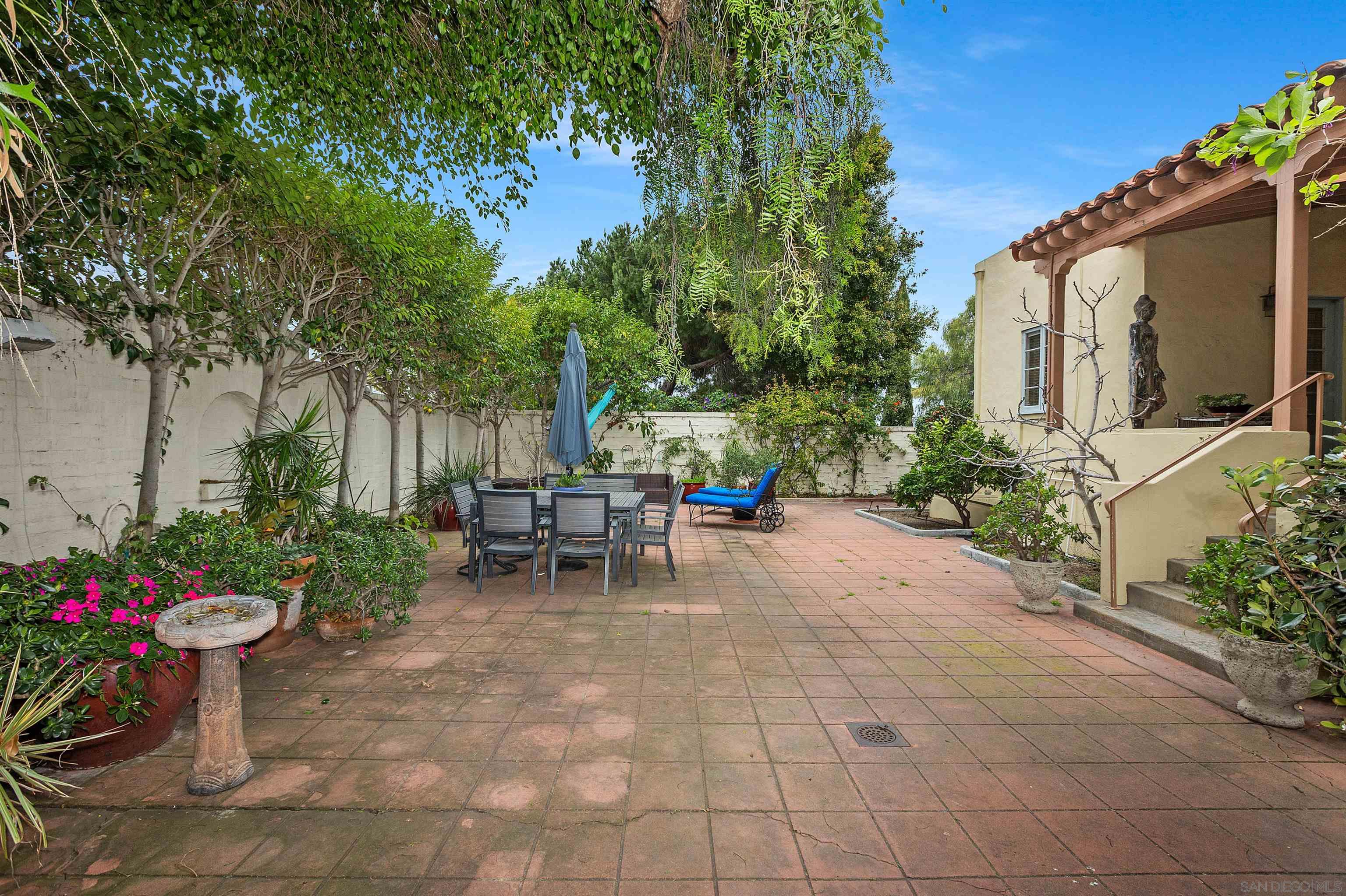 Front Image Thumbnail for SD260004036