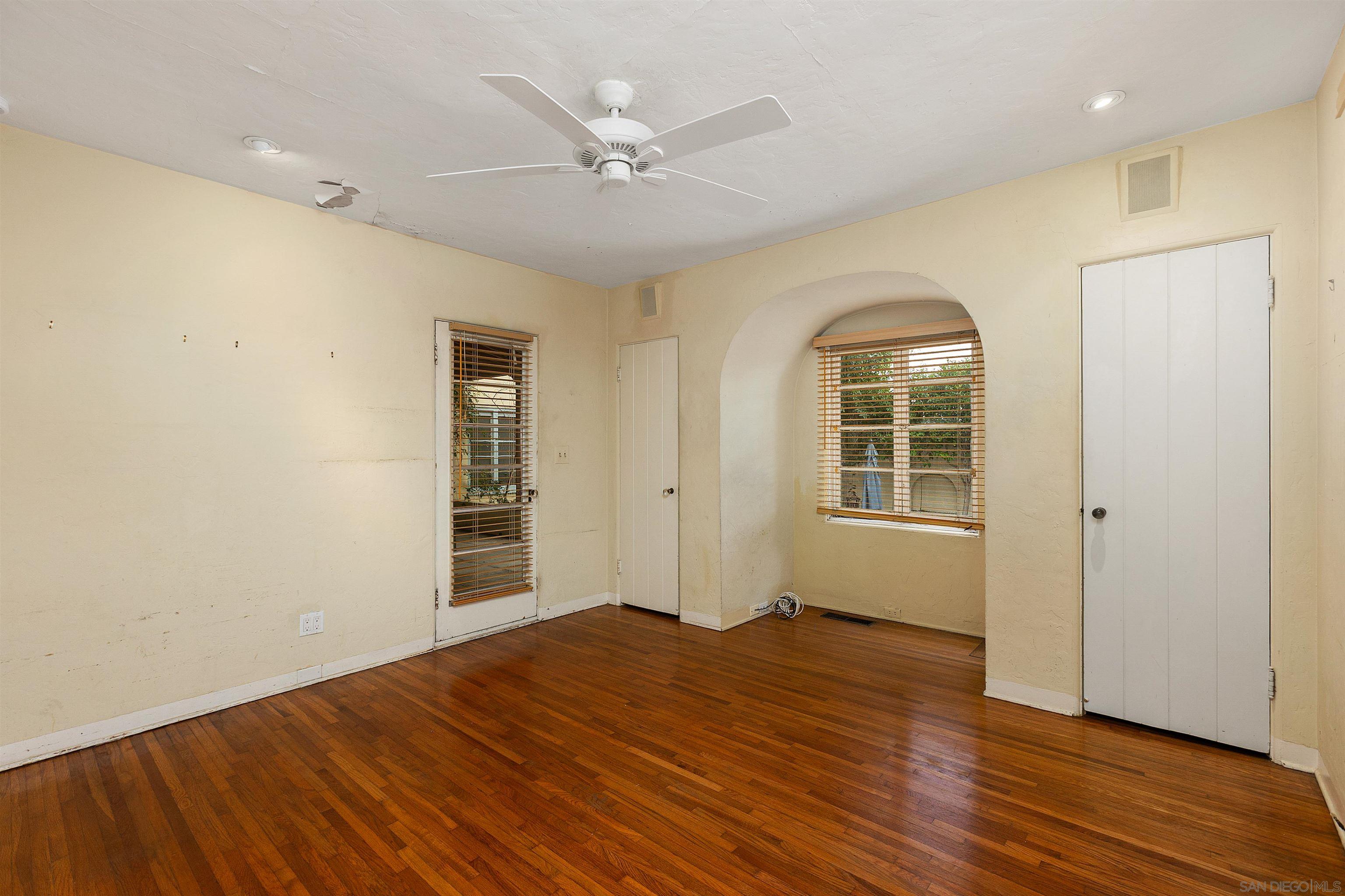 Detail Gallery Image 13 of 47 For 2219  La Callecita, San Diego,  CA 92103 - 3 Beds | 1/1 Baths