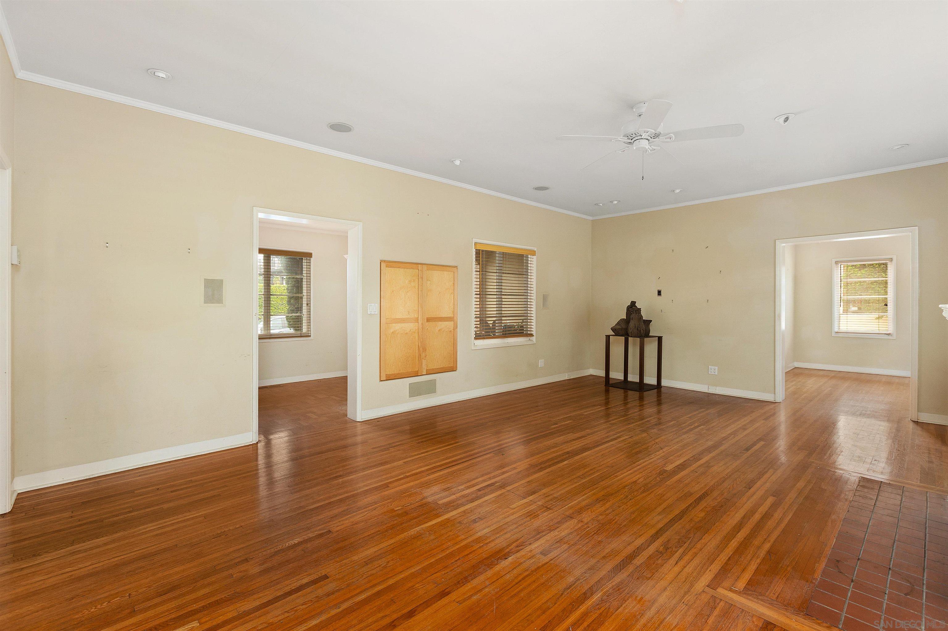 Detail Gallery Image 4 of 47 For 2219  La Callecita, San Diego,  CA 92103 - 3 Beds | 1/1 Baths