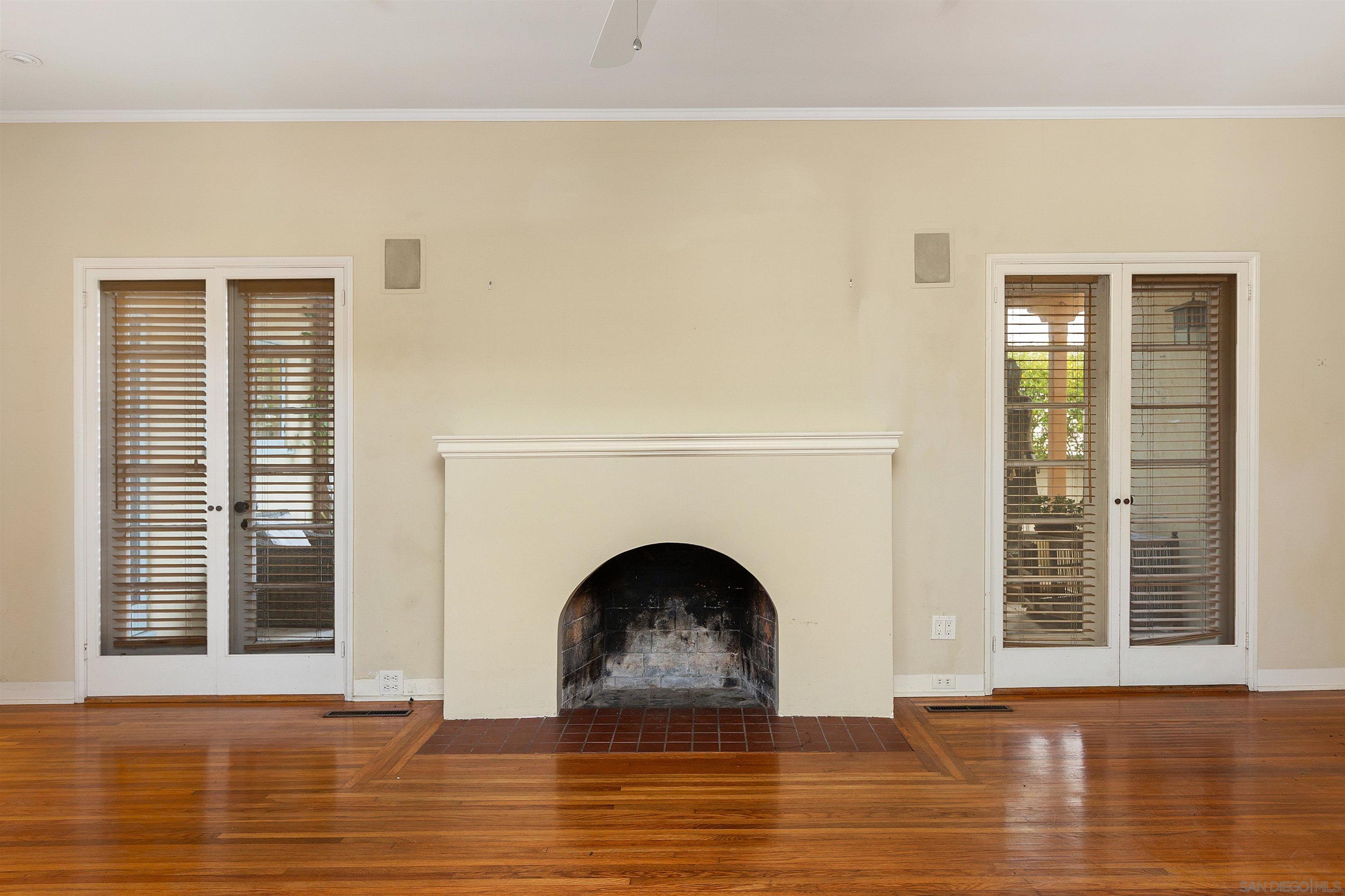 Detail Gallery Image 9 of 47 For 2219  La Callecita, San Diego,  CA 92103 - 3 Beds | 1/1 Baths