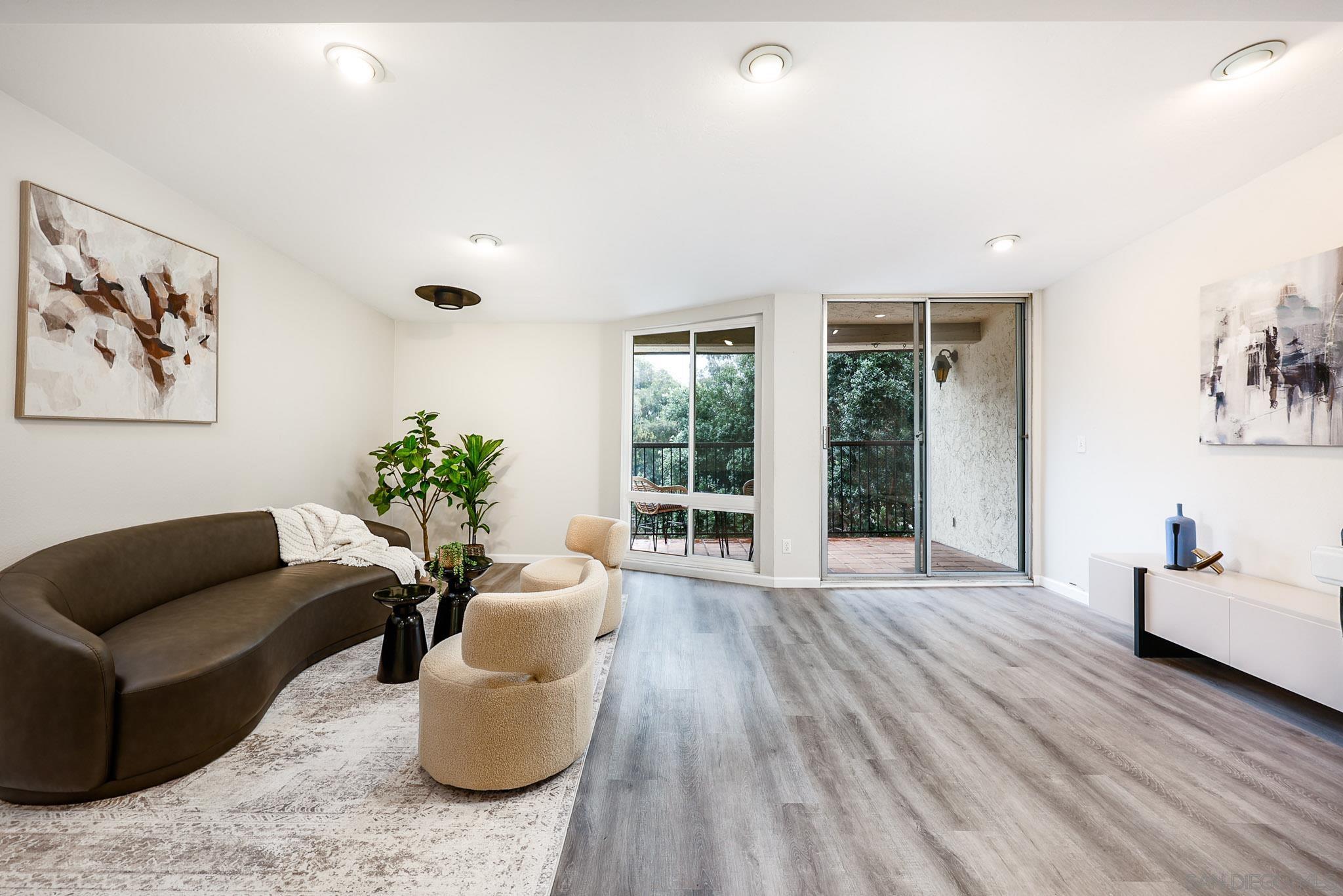 Front Image Thumbnail for SD260004042