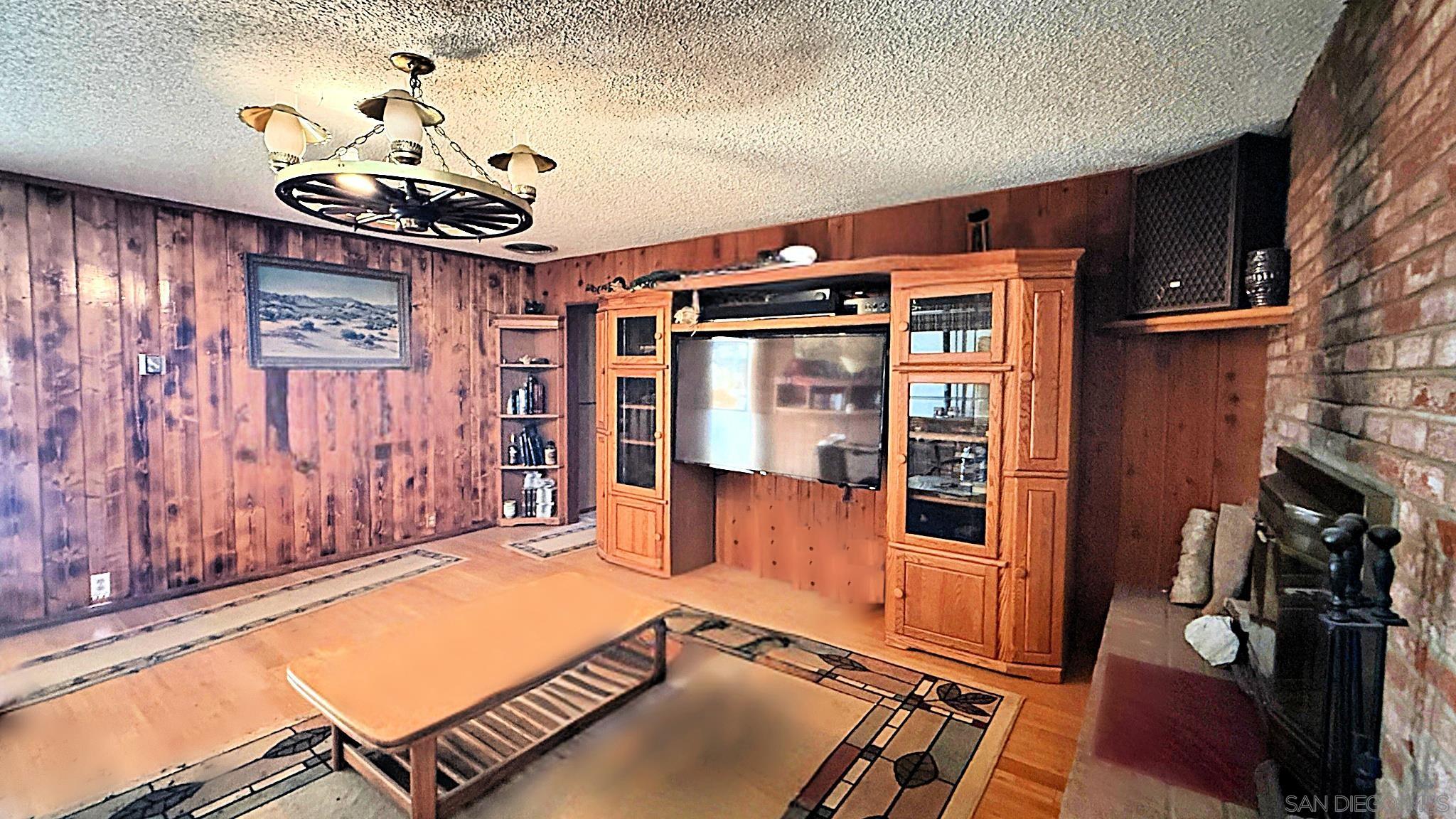 Detail Gallery Image 6 of 8 For 11041  Summit Ave, Santee,  CA 92071 - – Beds | – Baths