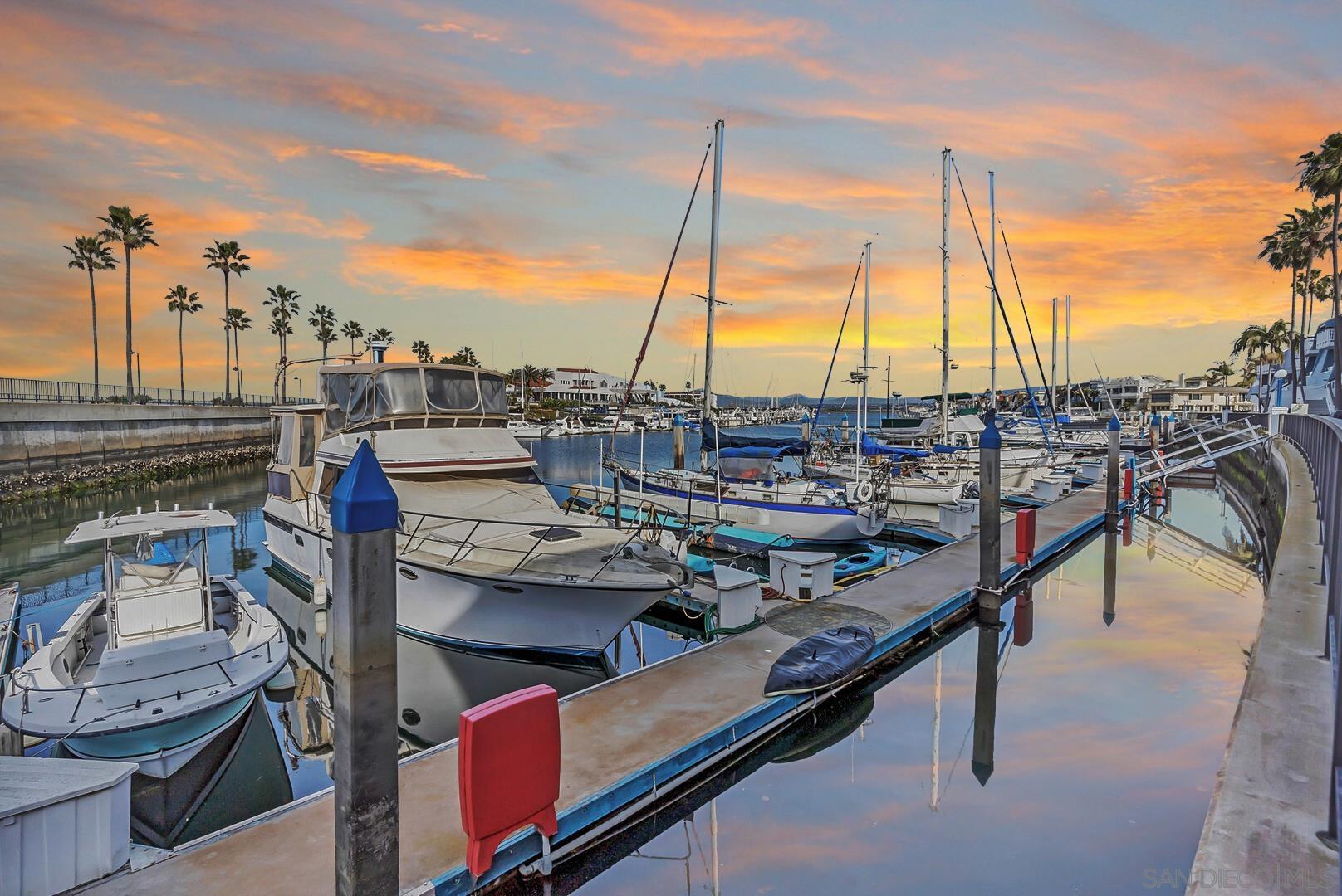Detail Gallery Image 2 of 44 For 50  Montego Ct, Coronado,  CA 92118 - 3 Beds | 3 Baths