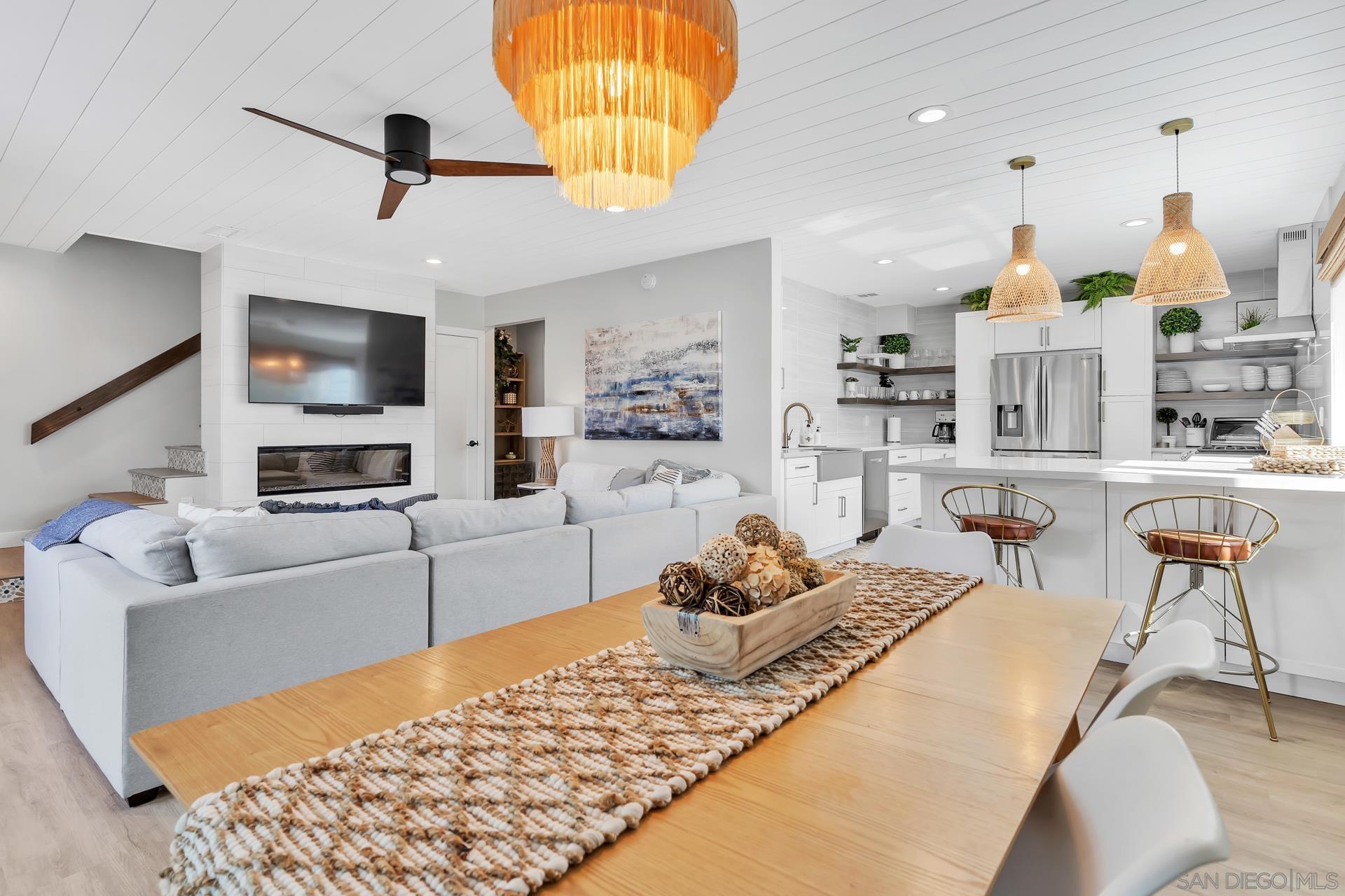 Detail Gallery Image 12 of 44 For 50  Montego Ct, Coronado,  CA 92118 - 3 Beds | 3 Baths