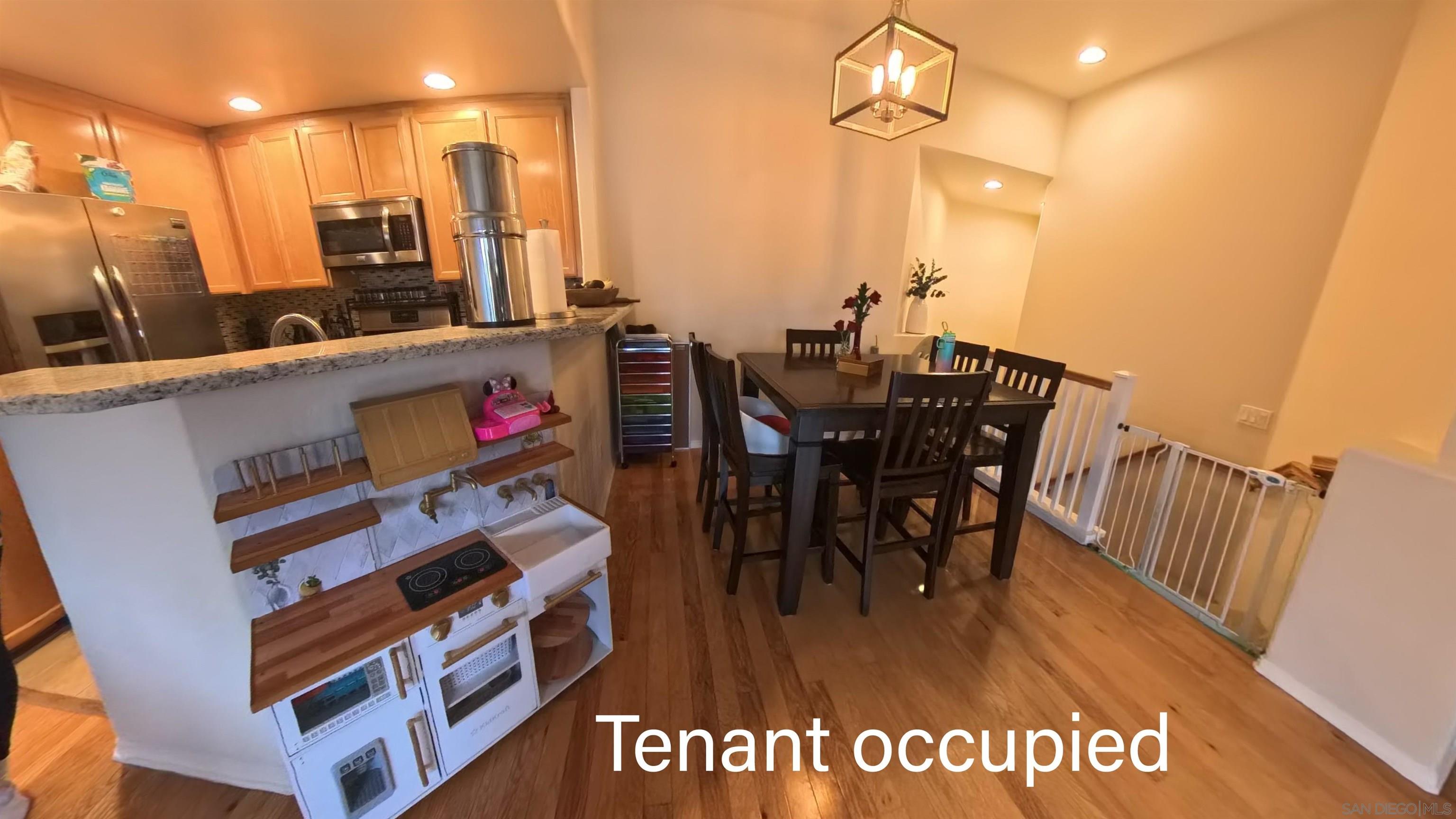 Detail Gallery Image 20 of 28 For 11918  Cypress Canyon Rd  1, San Diego,  CA 92131 - 2 Beds | 2 Baths