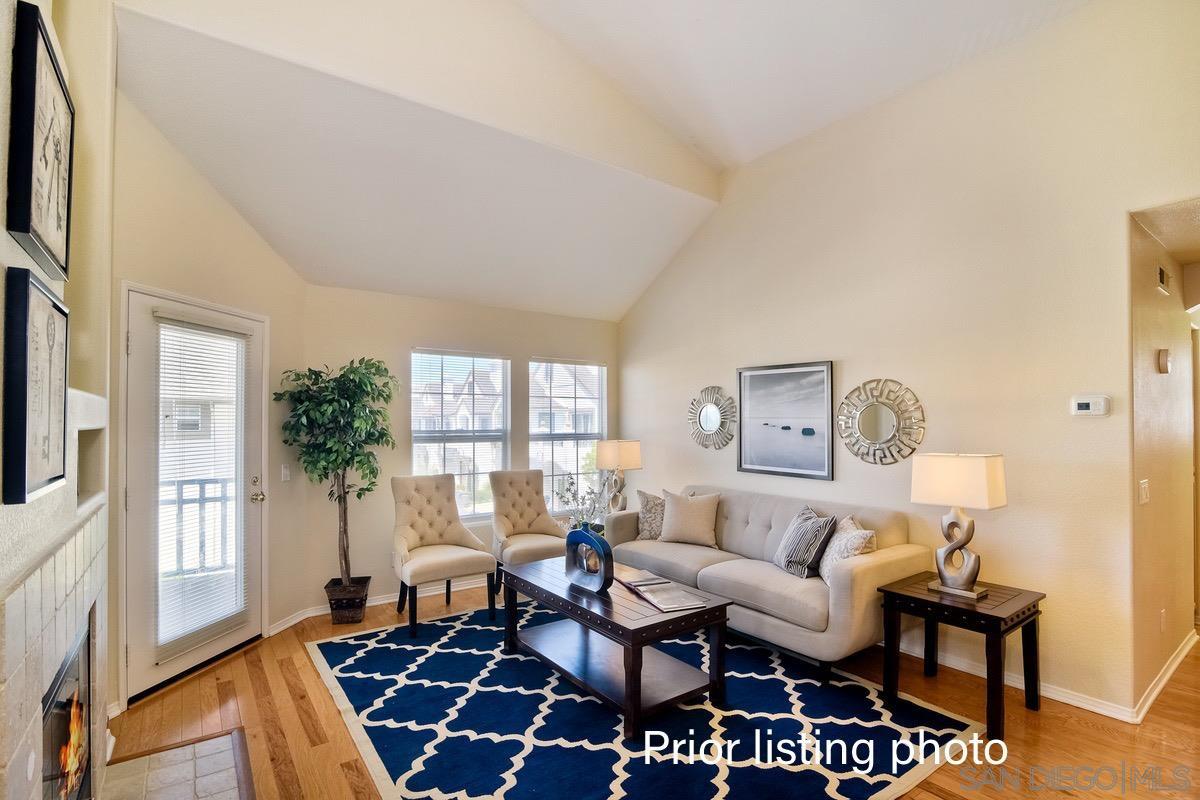 Detail Gallery Image 3 of 28 For 11918  Cypress Canyon Rd  1, San Diego,  CA 92131 - 2 Beds | 2 Baths