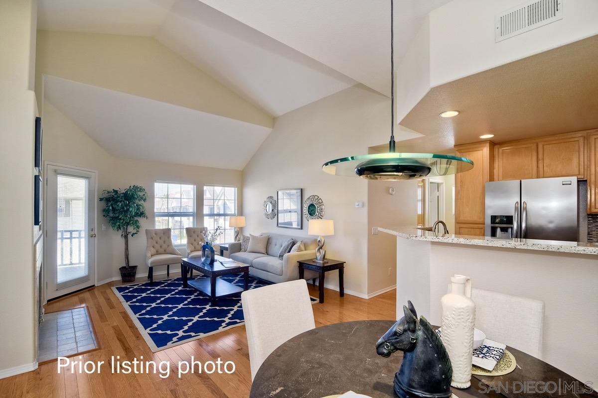 Detail Gallery Image 7 of 28 For 11918  Cypress Canyon Rd  1, San Diego,  CA 92131 - 2 Beds | 2 Baths