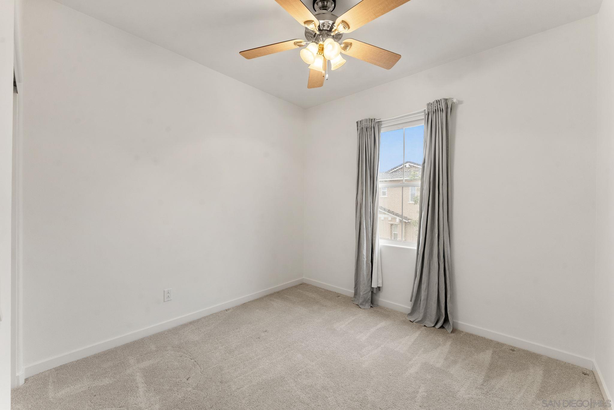 Detail Gallery Image 21 of 36 For 2188  Cosmo Way, San Marcos,  CA 92078 - 3 Beds | 2/1 Baths