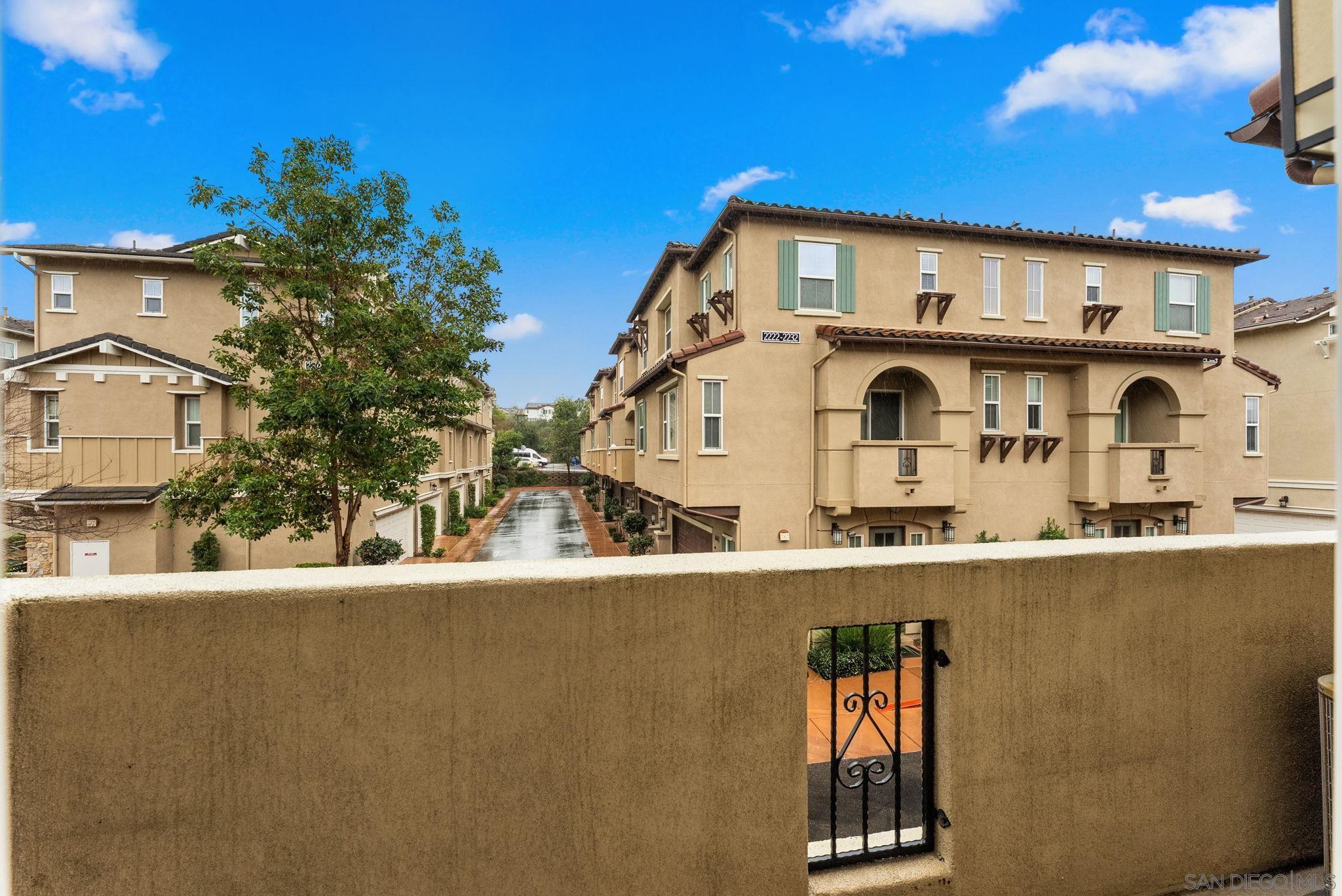 Detail Gallery Image 24 of 36 For 2188  Cosmo Way, San Marcos,  CA 92078 - 3 Beds | 2/1 Baths