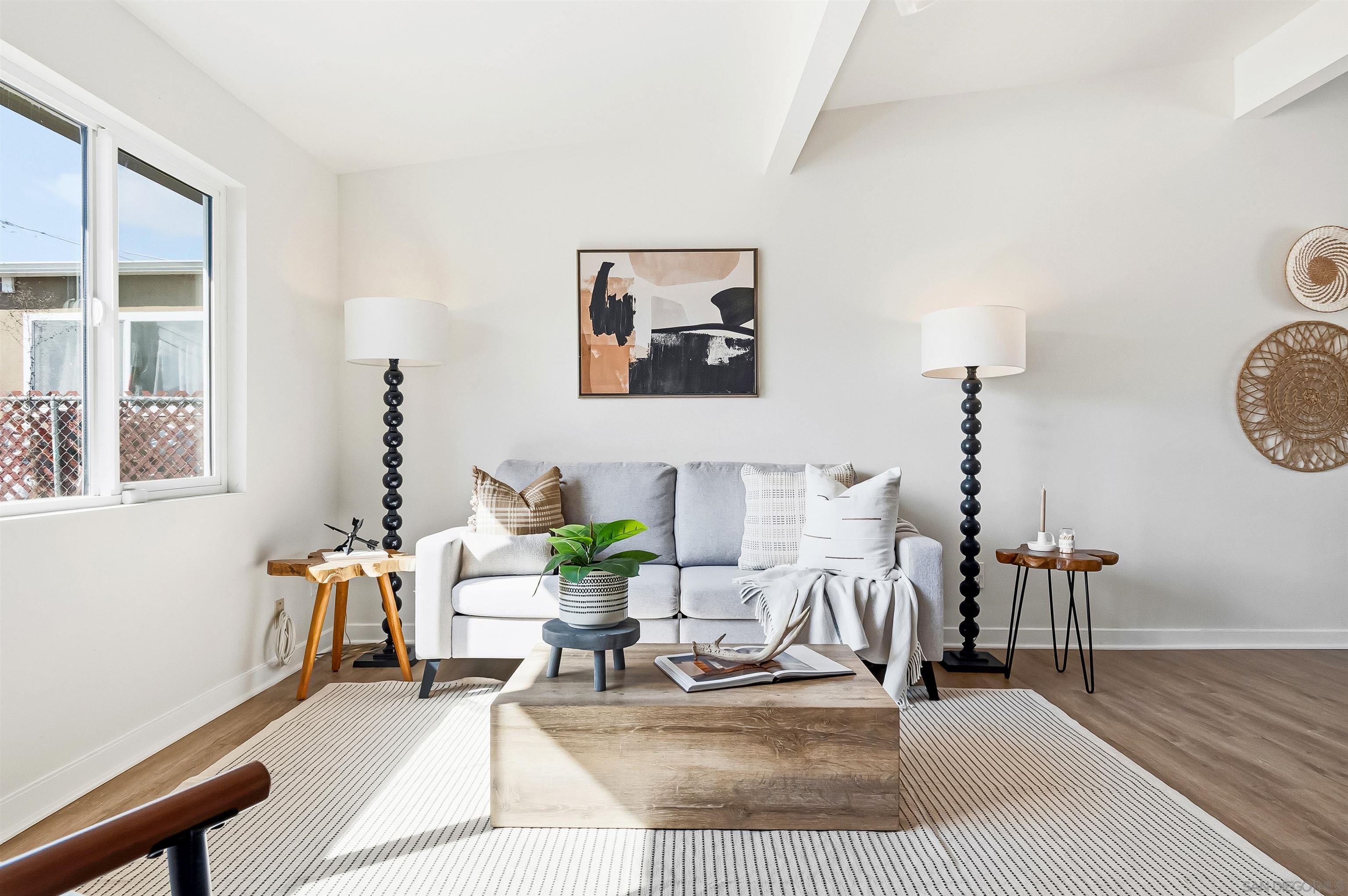 Detail Gallery Image 2 of 29 For 9844  Arapaho St, Spring Valley,  CA 91977 - 3 Beds | 2 Baths