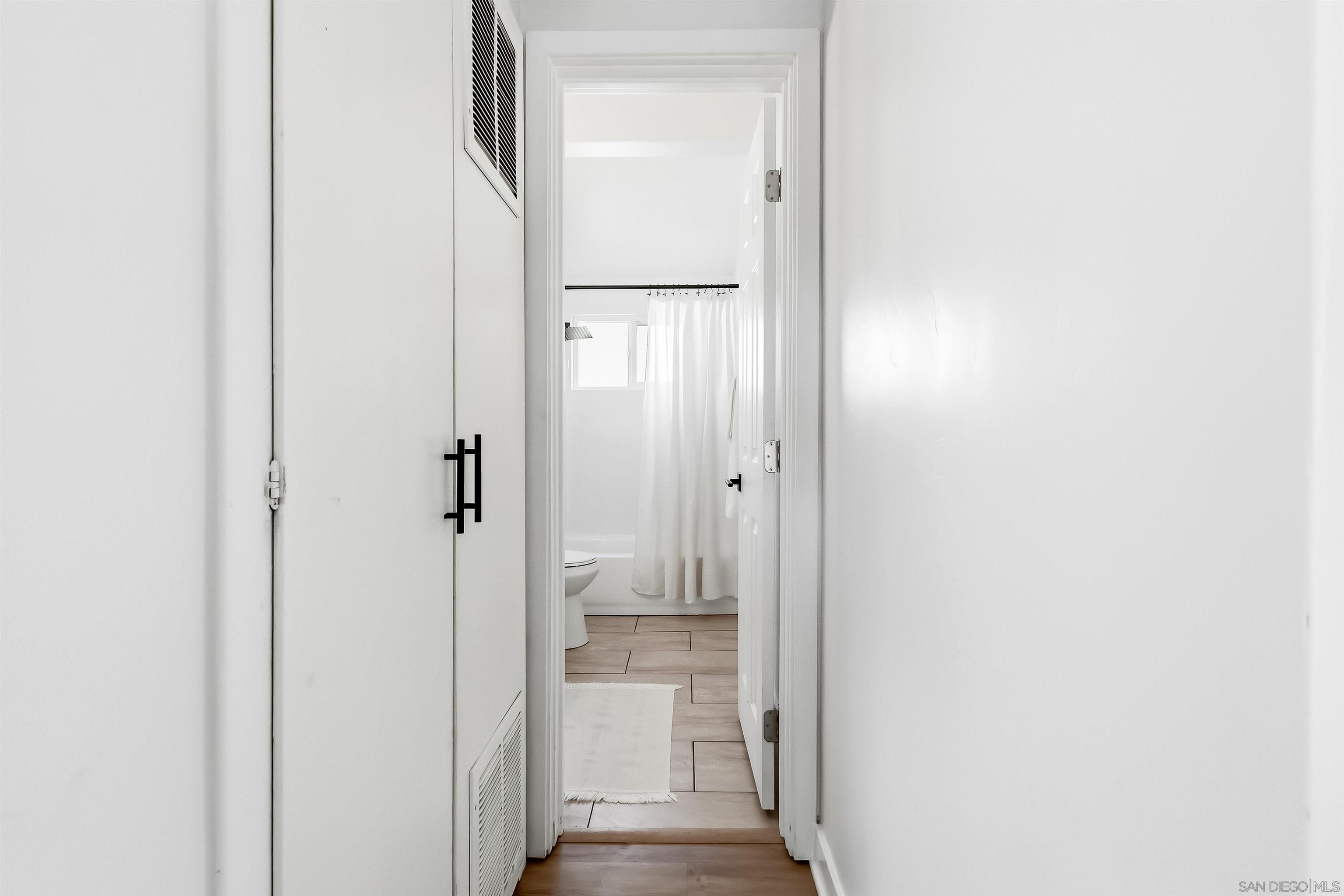 Detail Gallery Image 13 of 29 For 9844  Arapaho St, Spring Valley,  CA 91977 - 3 Beds | 2 Baths