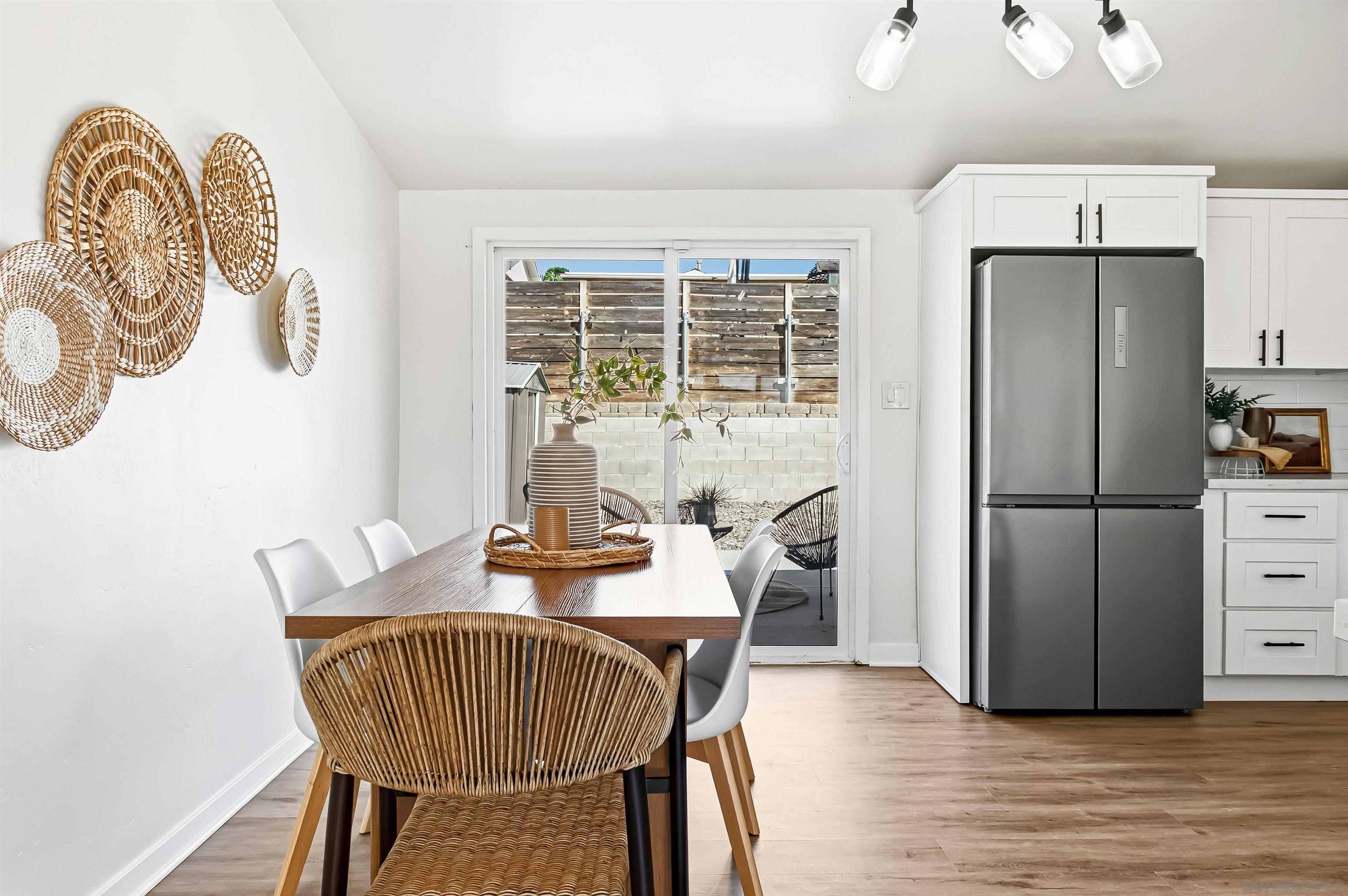 Detail Gallery Image 5 of 29 For 9844  Arapaho St, Spring Valley,  CA 91977 - 3 Beds | 2 Baths