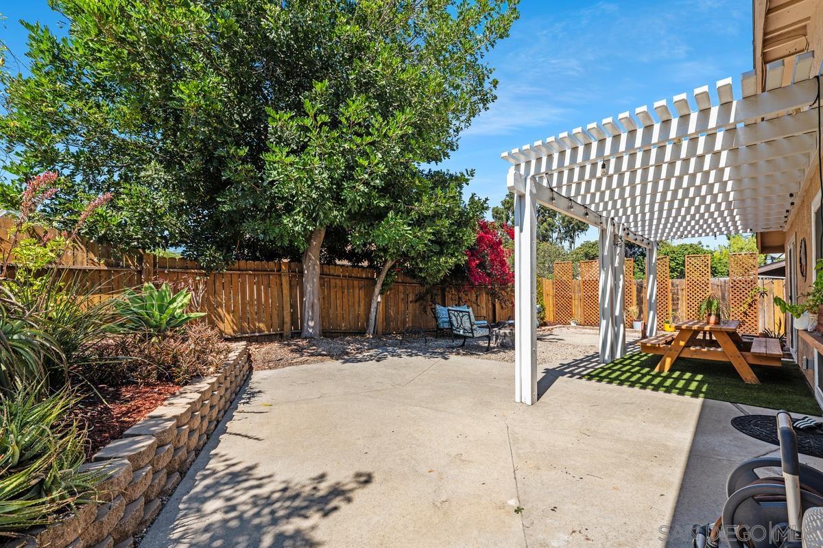 Detail Gallery Image 17 of 30 For 17162  Poblado Ct., San Diego,  CA 92127 - 3 Beds | 2 Baths