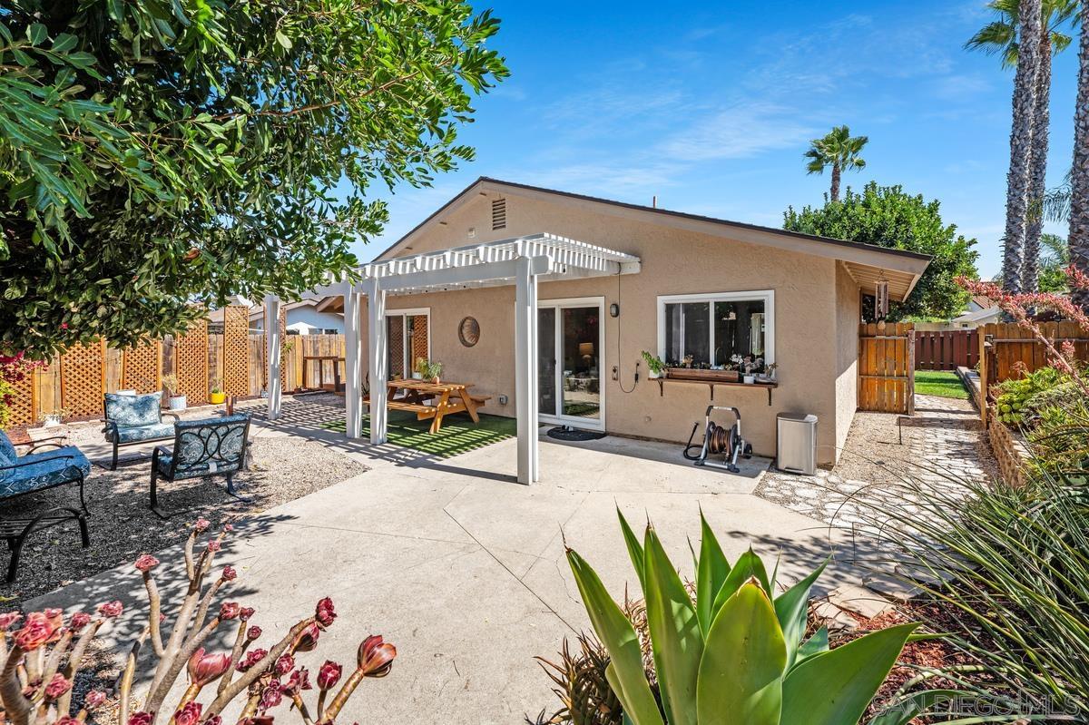 Detail Gallery Image 18 of 30 For 17162  Poblado Ct., San Diego,  CA 92127 - 3 Beds | 2 Baths