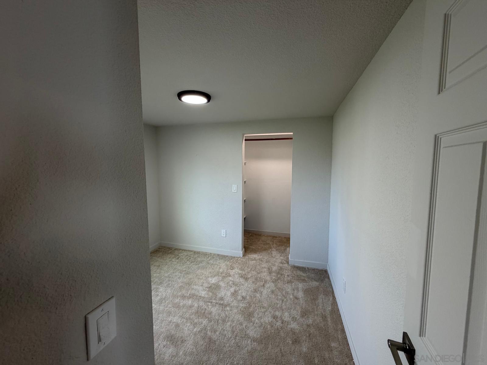 Detail Gallery Image 6 of 12 For 2959  Ridgeway Dr, National City,  CA 91950 - 3 Beds | 2 Baths