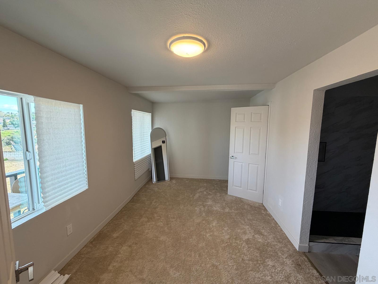 Detail Gallery Image 9 of 12 For 2959  Ridgeway Dr, National City,  CA 91950 - 3 Beds | 2 Baths