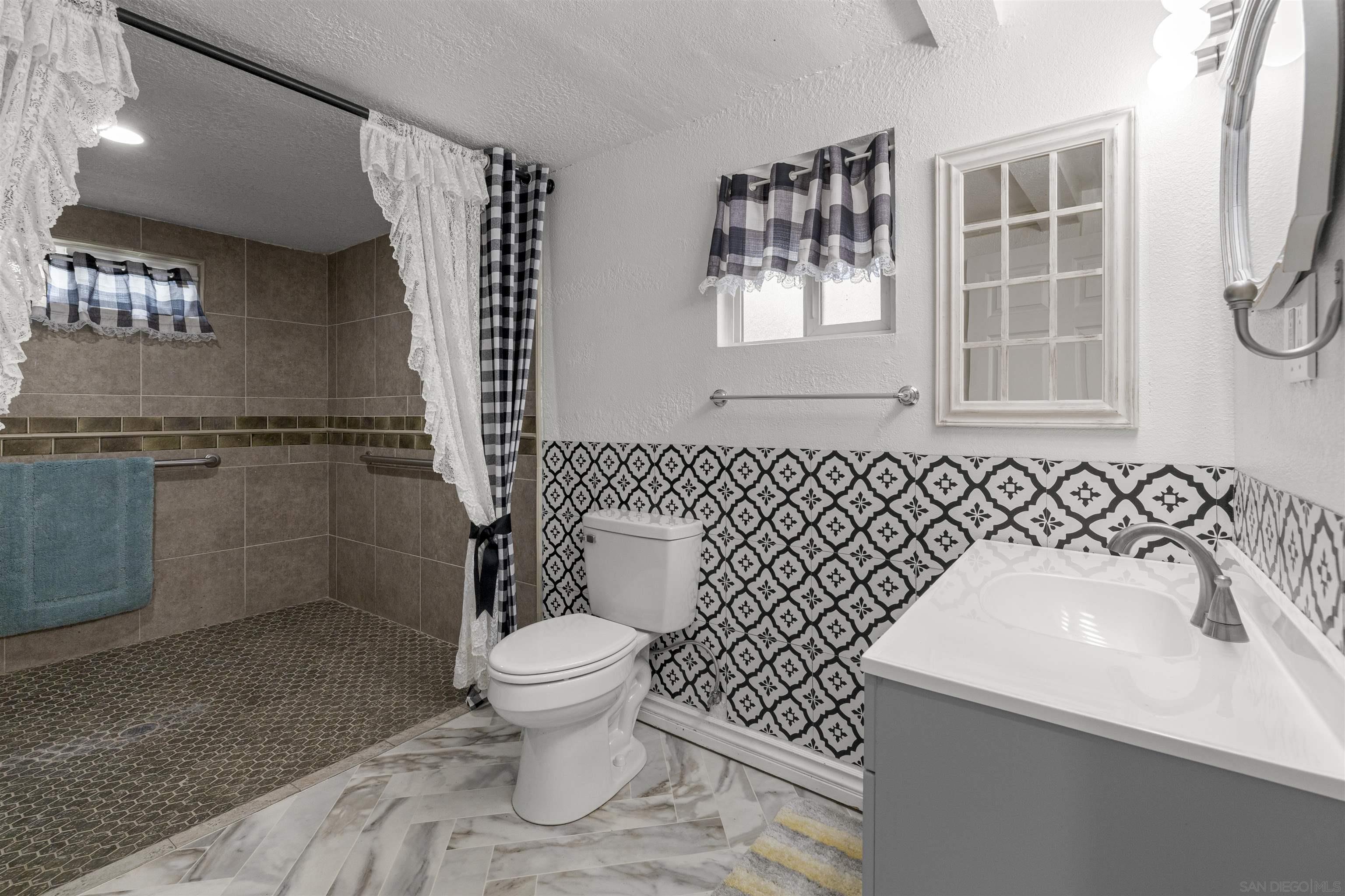 Detail Gallery Image 16 of 41 For 12730  8th St, Yucaipa,  CA 92399 - 4 Beds | 3 Baths