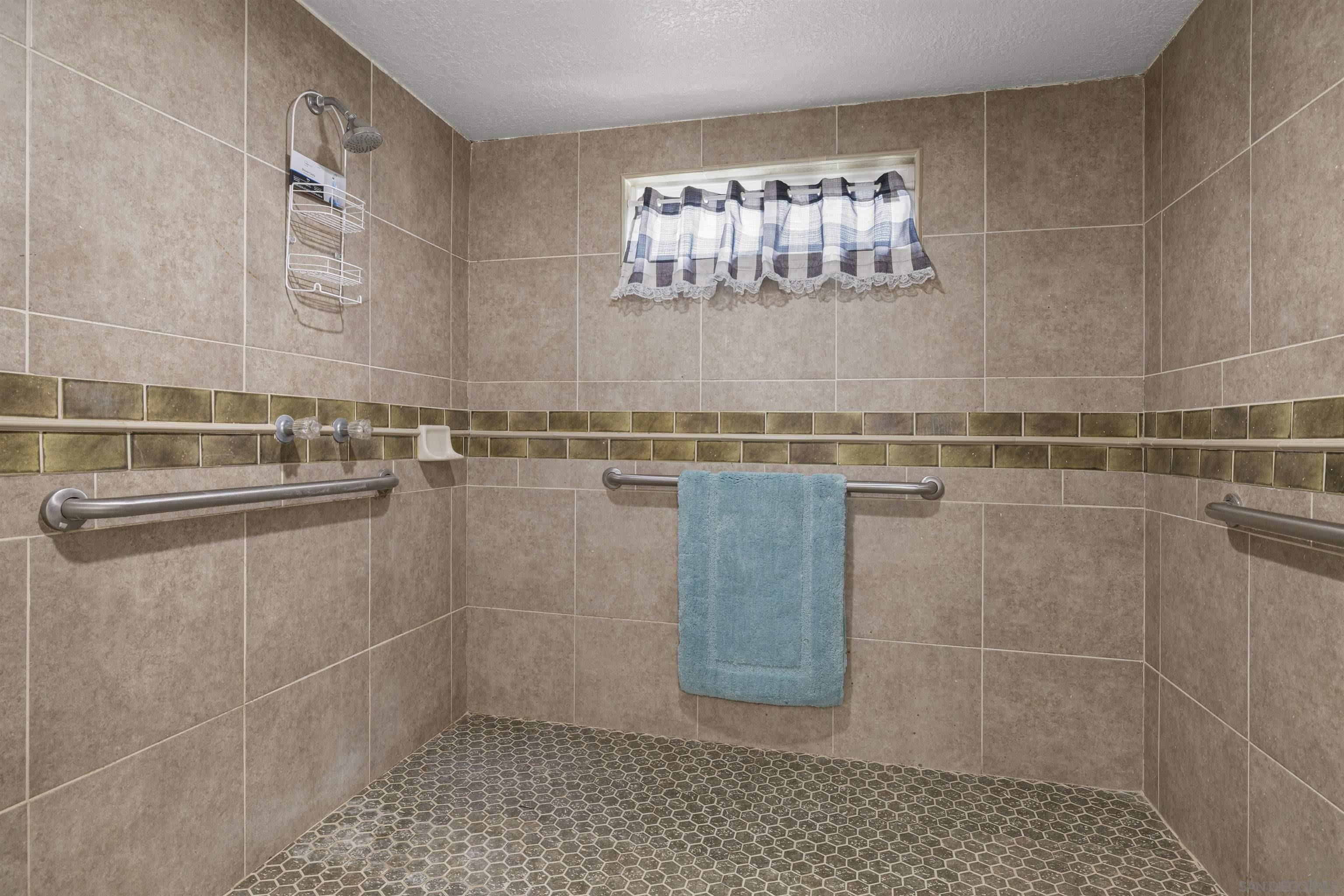 Detail Gallery Image 18 of 41 For 12730  8th St, Yucaipa,  CA 92399 - 4 Beds | 3 Baths