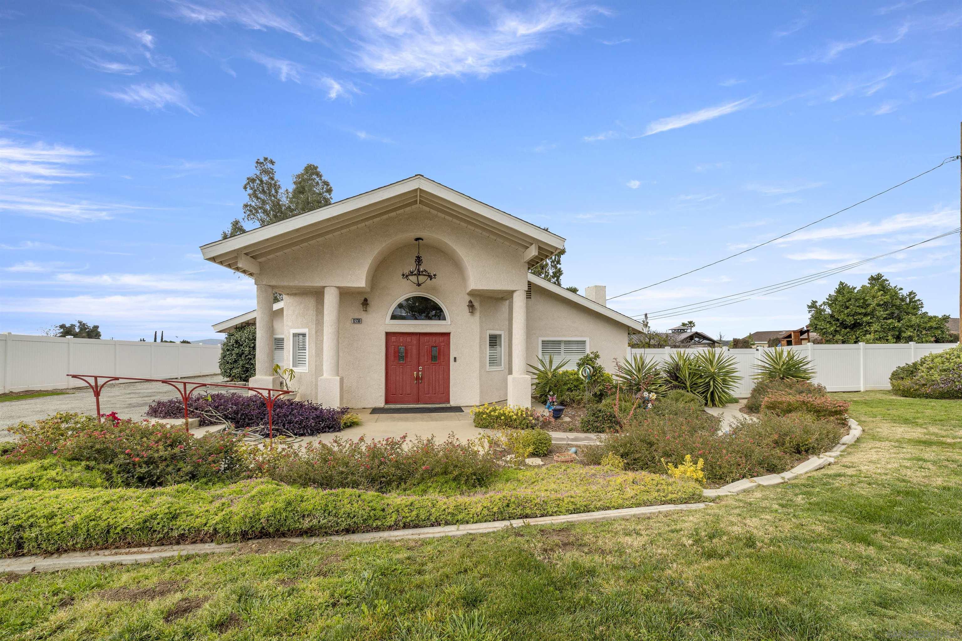 Detail Gallery Image 4 of 41 For 12730  8th St, Yucaipa,  CA 92399 - 4 Beds | 3 Baths