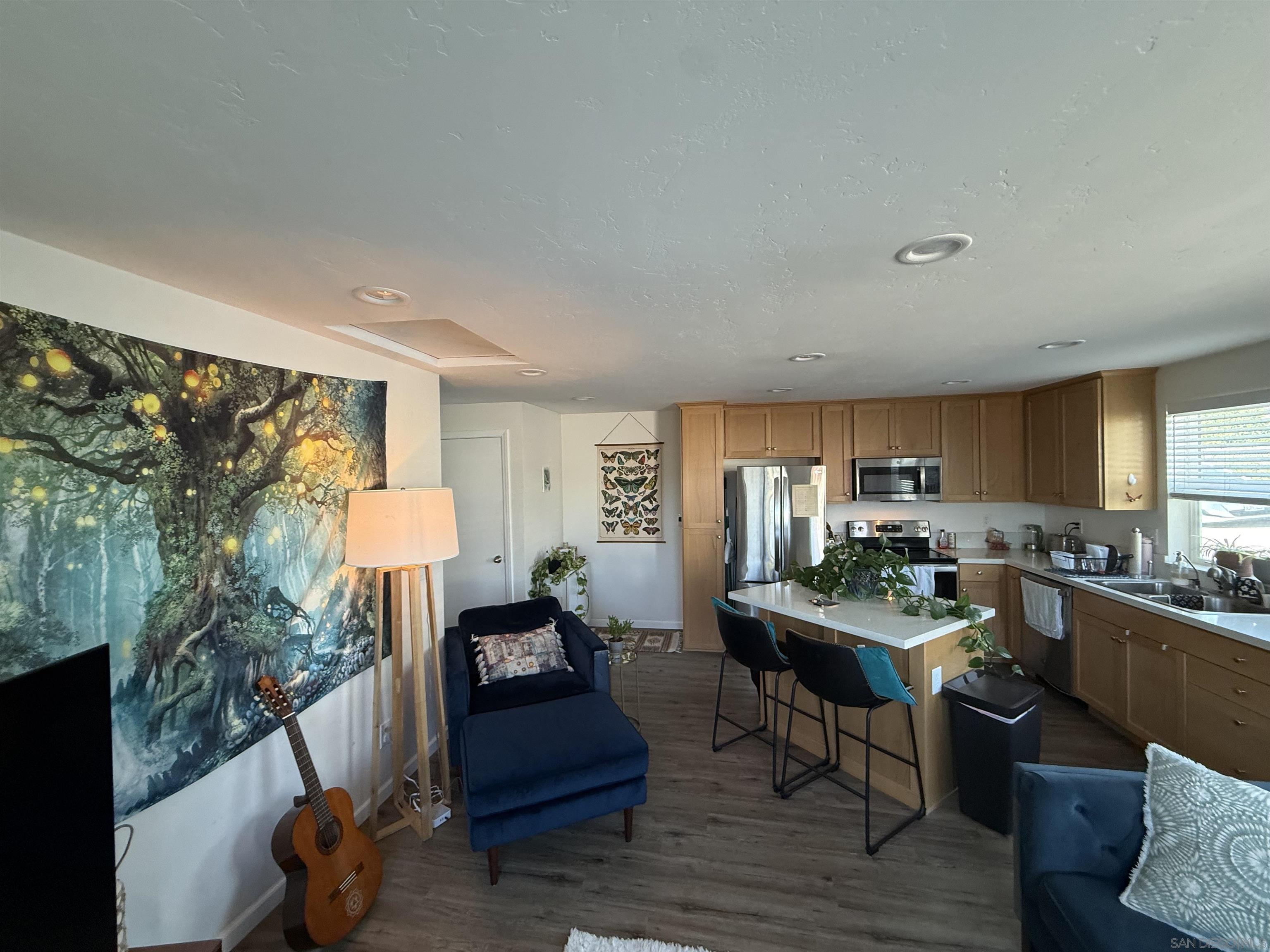 Detail Gallery Image 29 of 32 For 2239-2241  Meadow Lark Drive, San Diego,  CA 92123 - 5 Beds | 3 Baths